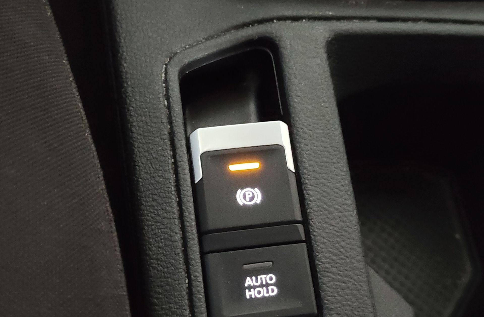 Volkswagen T-Roc 1.0 TSI T-Roc - foto 29