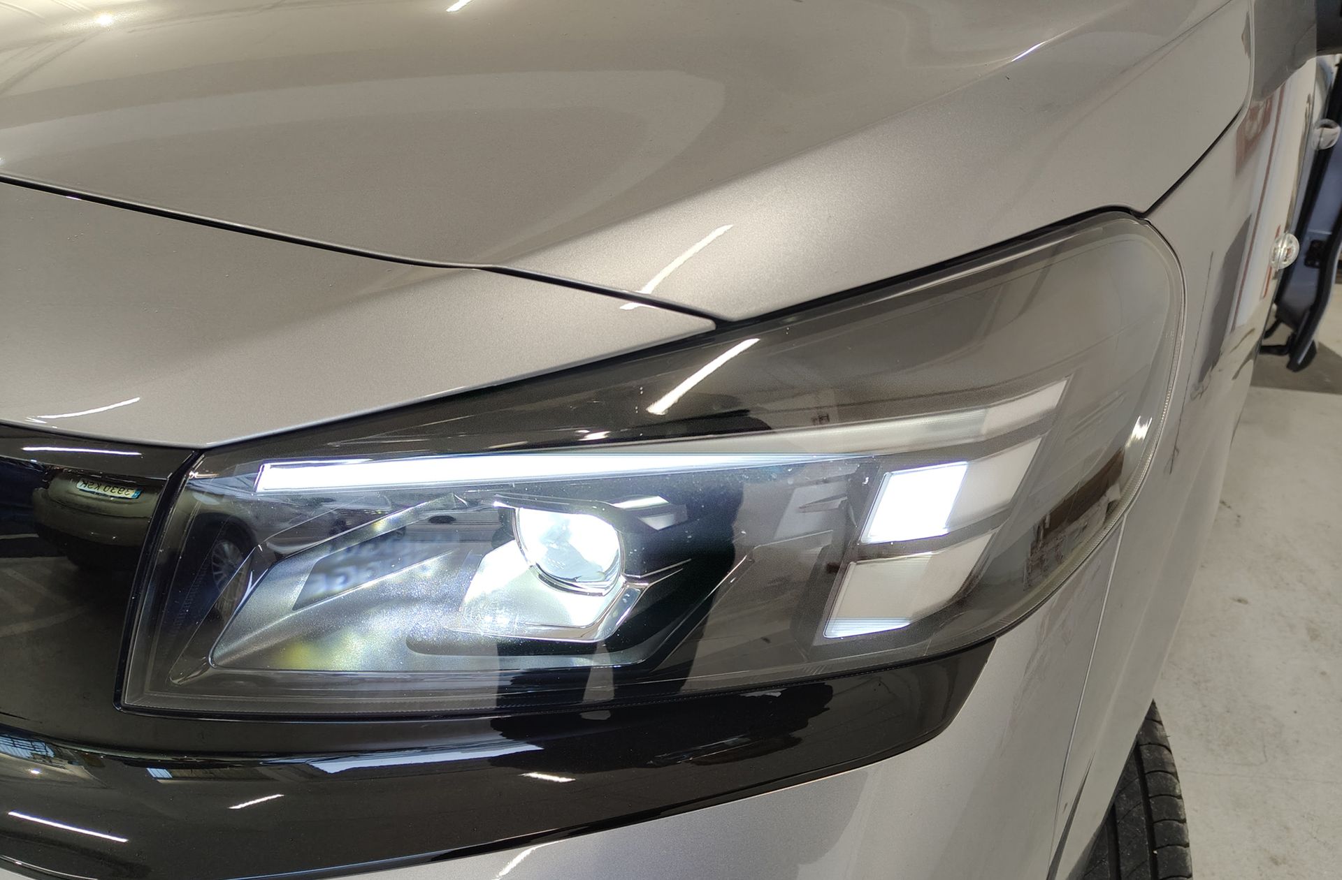 Opel Zafira 2.0 TD - foto 12