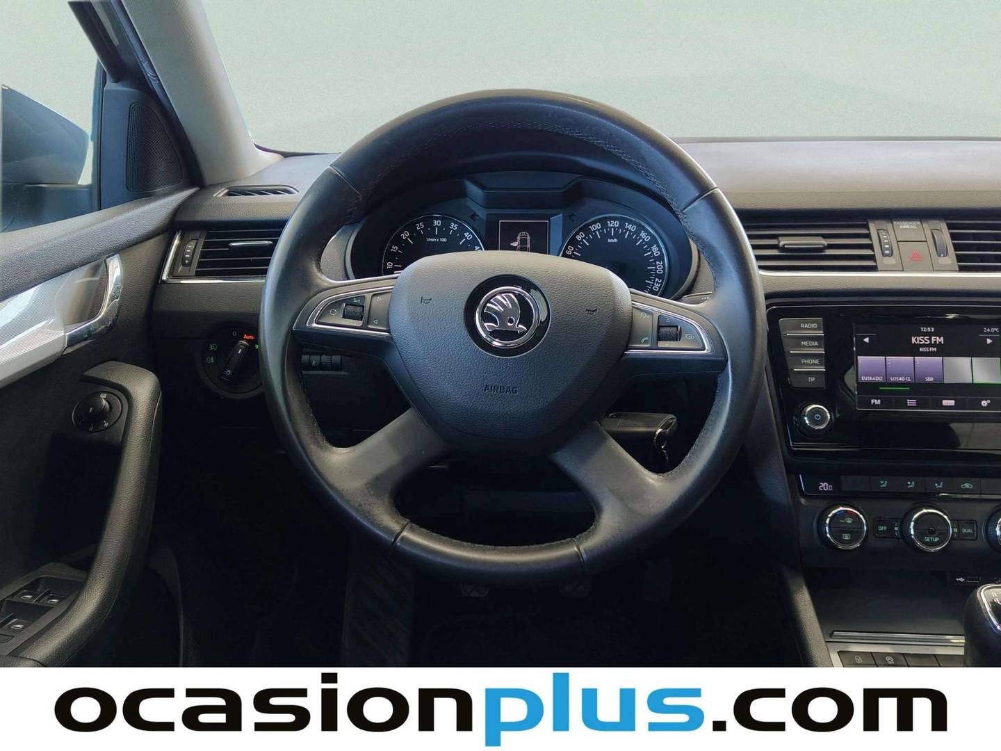 Extras y acabados del Skoda Octavia Skoda Octavia 1.6 TDI CR Ambition (105 CV)
