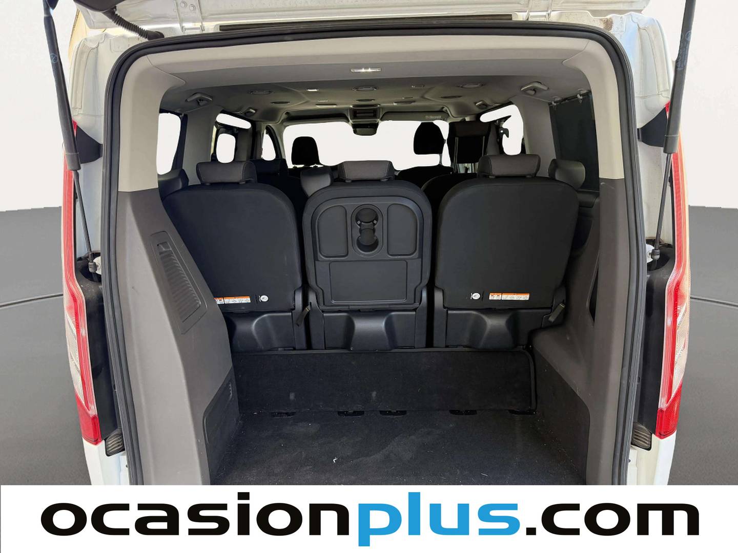 Fotos maletero Ford Tourneo Custom Ford Tourneo Custom 2.0 Ecoblue L1 Titanium (130 CV) 8 plazas
