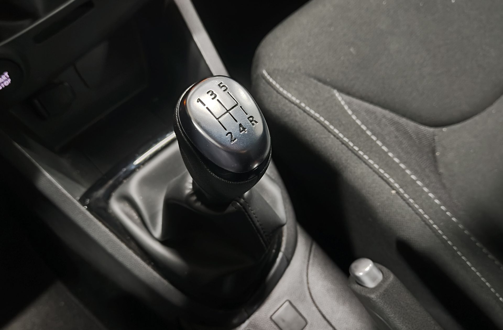Renault Clio Limited TCe - foto 5