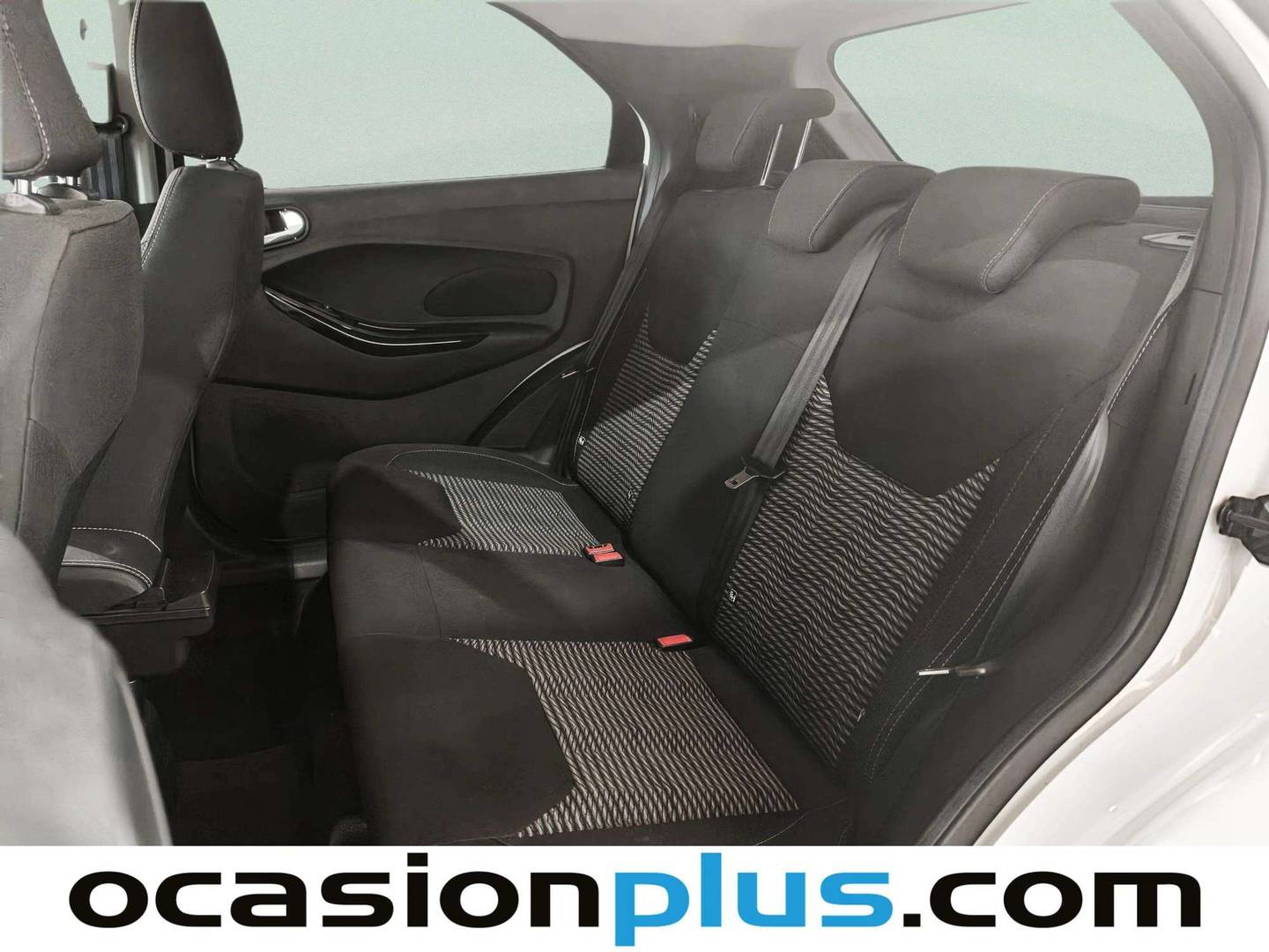Foto asientos traseros Ford Ka+ Ford Ka+ 1.2 Ti-VCT Ultimate (85 CV)