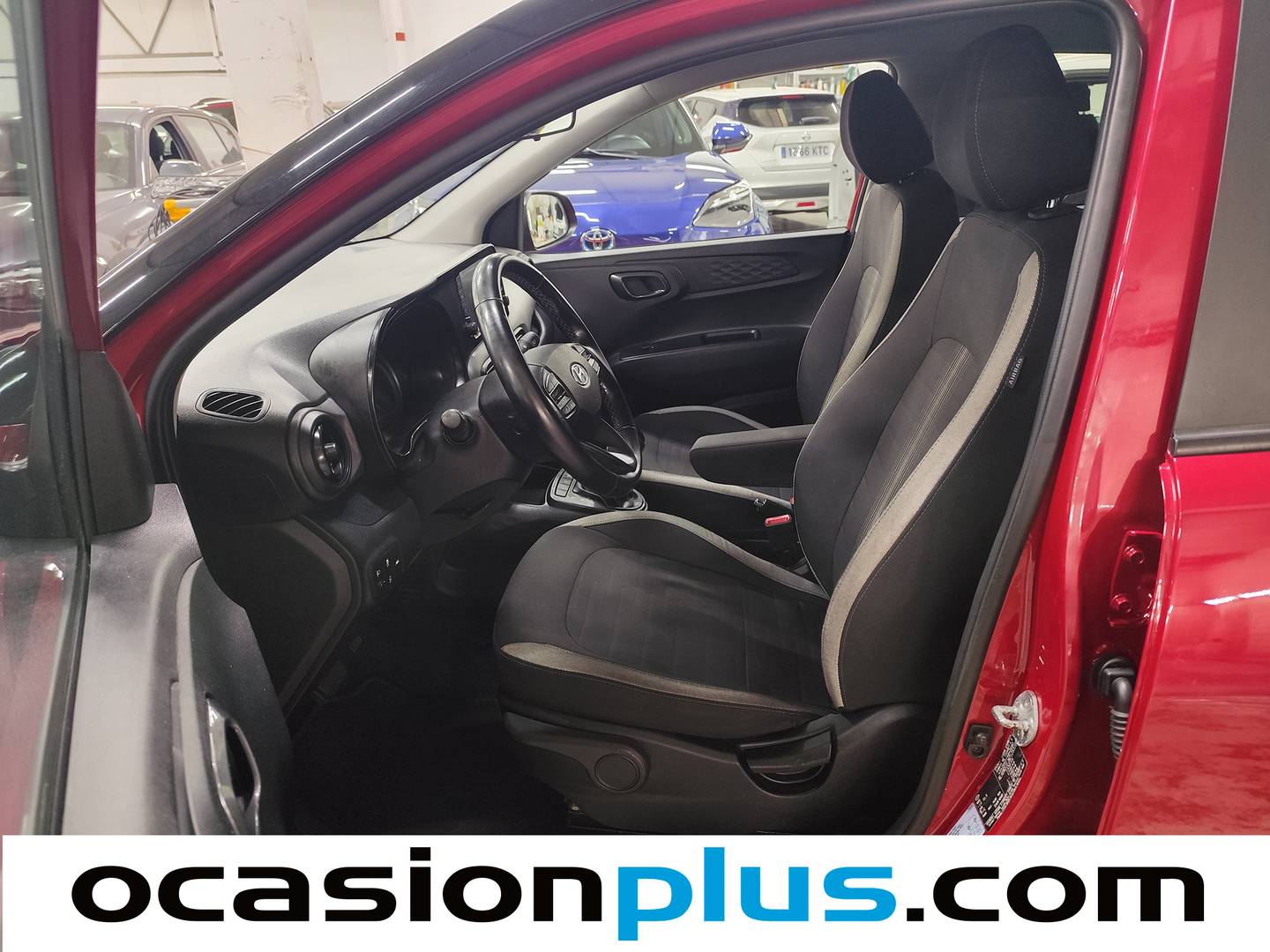 Foto asientos delanteros Hyundai i10 Hyundai i10 1.2 Tecno AT (84 CV)