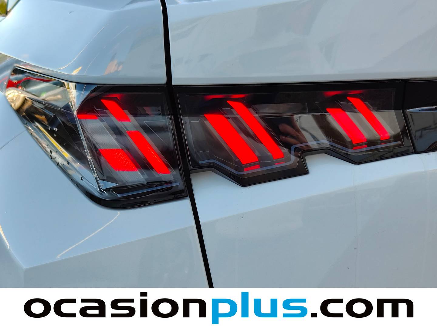 Peugeot 3008 Hybrid Peugeot 3008 Hybrid 145 Allure eDCS6 (145 CV) 2026