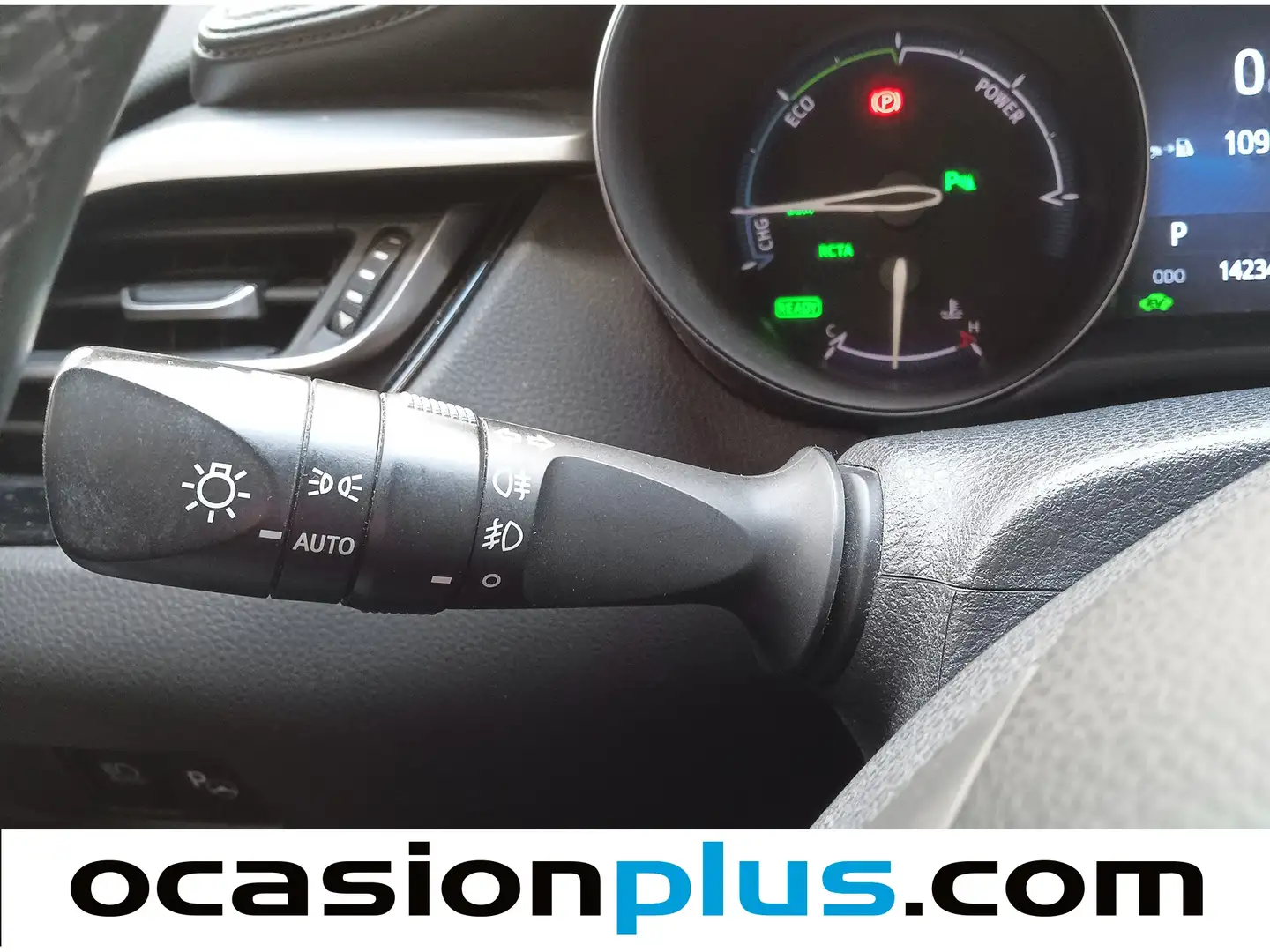 Foto Toyota C-HR Toyota C-HR 1.8 125H Dynamic Plus (122 CV)