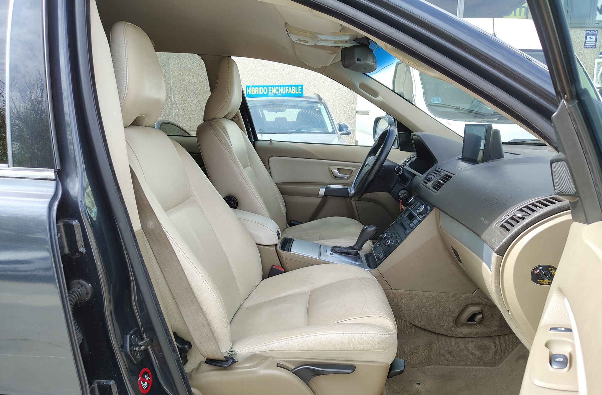 Volvo XC90 D5 Momentum AWD - foto 19