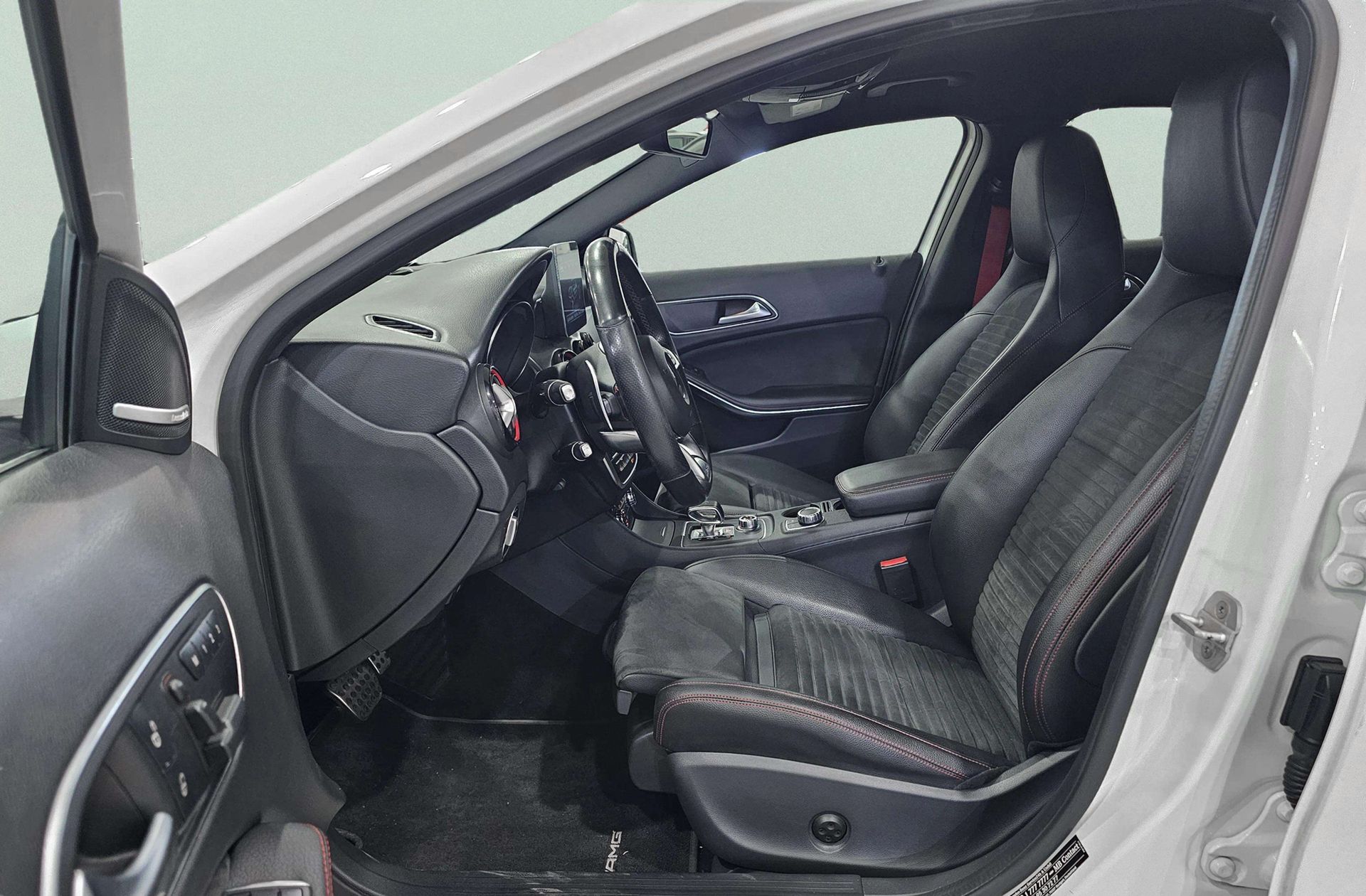 Mercedes-Benz GLA AMG 45 4Matic - foto 16