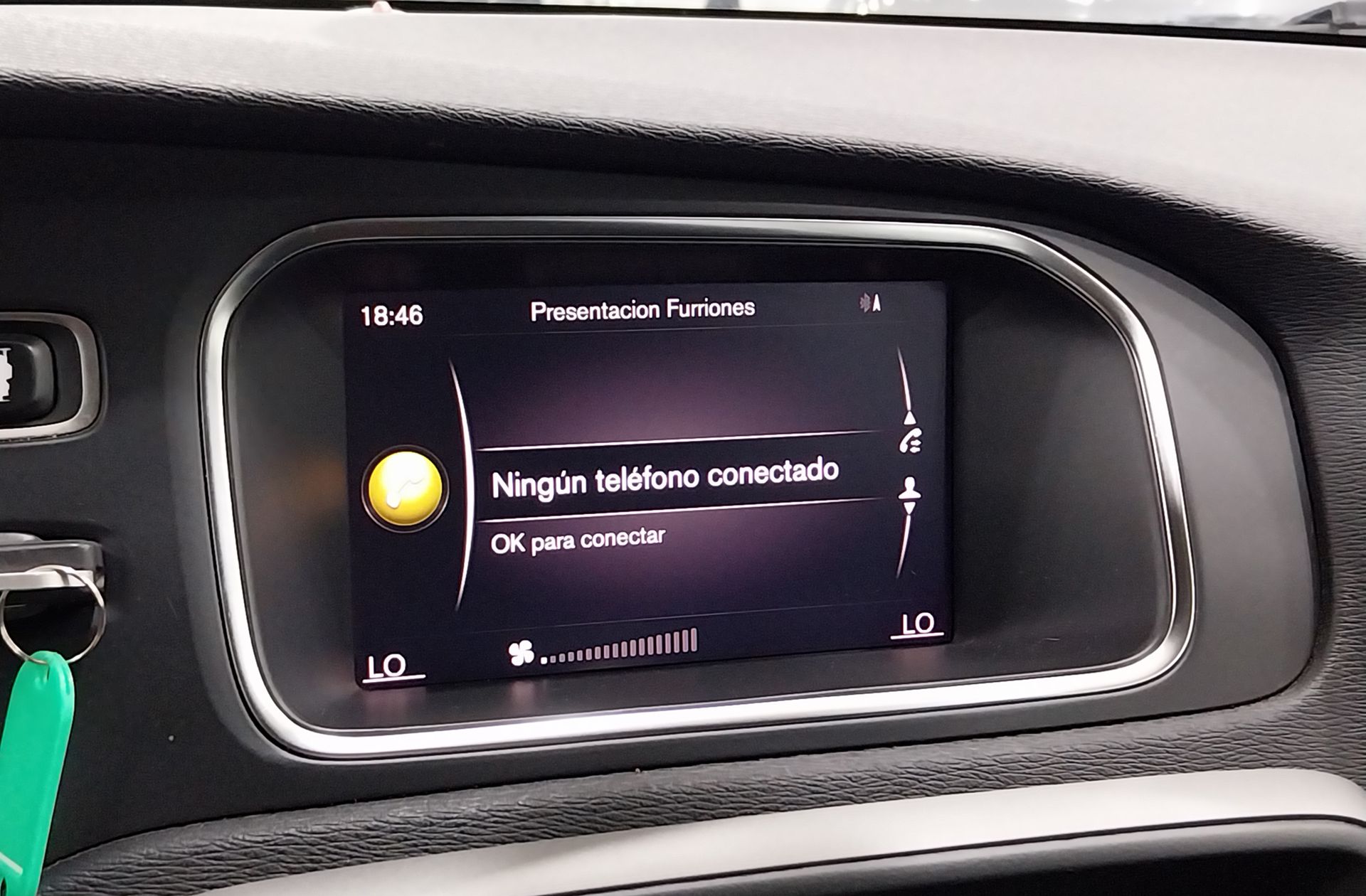 Volvo V40 D2 Kinetic - foto 7