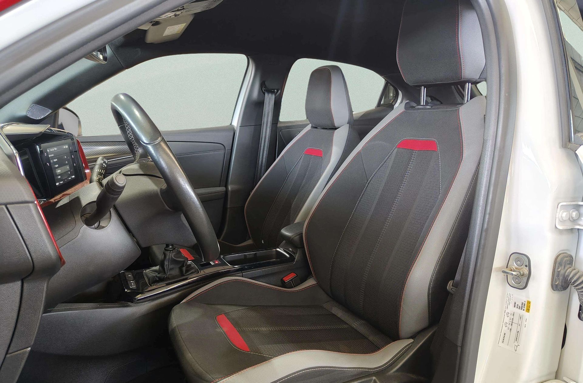 Opel Mokka 1.2 T GS - foto 11