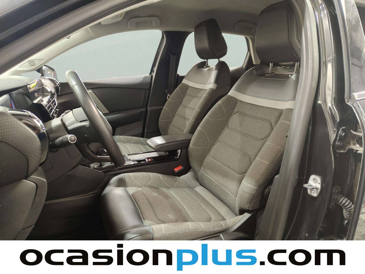 Foto asientos delanteros Citroën C4 Citroën C4 PureTech 130 S&S 6v Feel Pack (130 CV)
