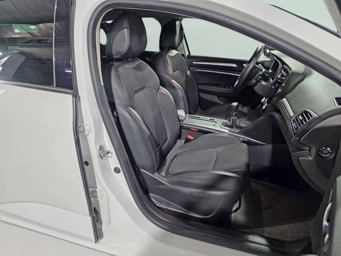 Renault Mégane Renault Megane Zen Fast Track TCe (140 CV) gasolina