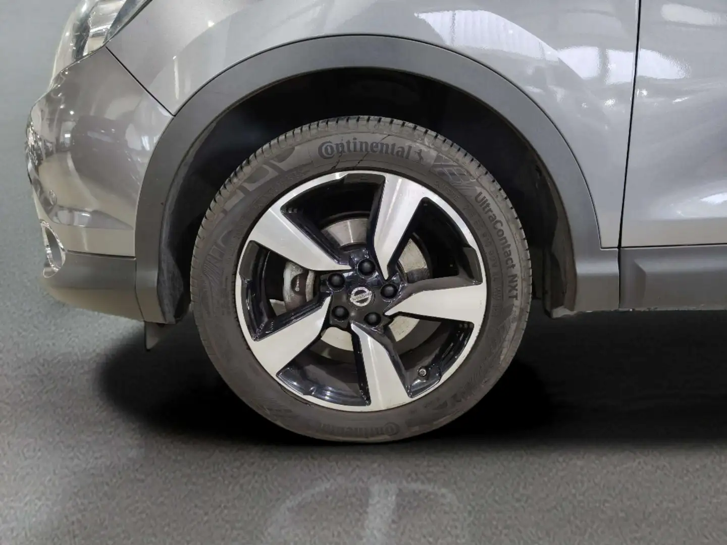 Foto Nissan QASHQAI Nissan Qashqai DIG-T 115 N-Connecta 4x2 (115 CV)