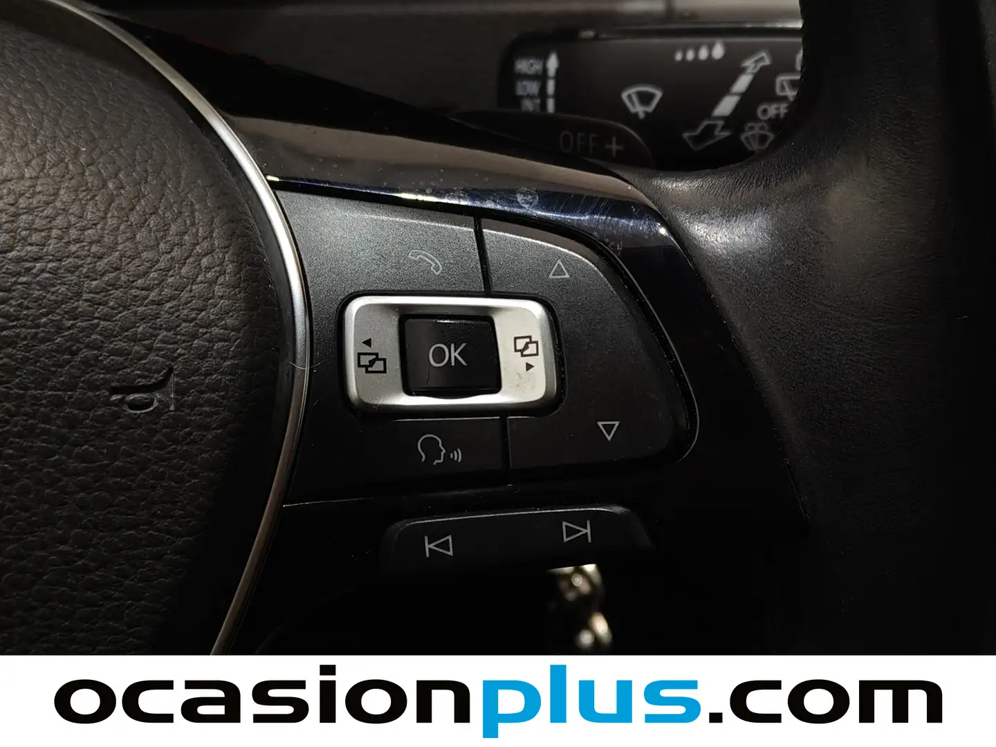 Foto Volkswagen Golf Volkswagen Golf Sport 1.4 TSI BMT ACT Tech (150 CV) DSG Pack R-Line