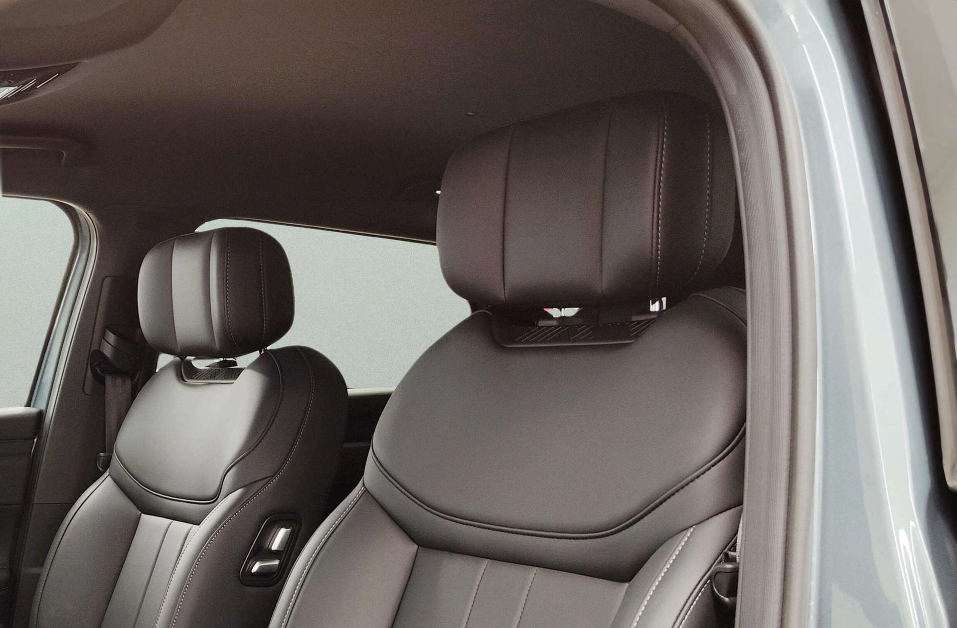 Jaecoo 7 1.5 T-GDi PHEV +1DHT Select FWD - foto 12