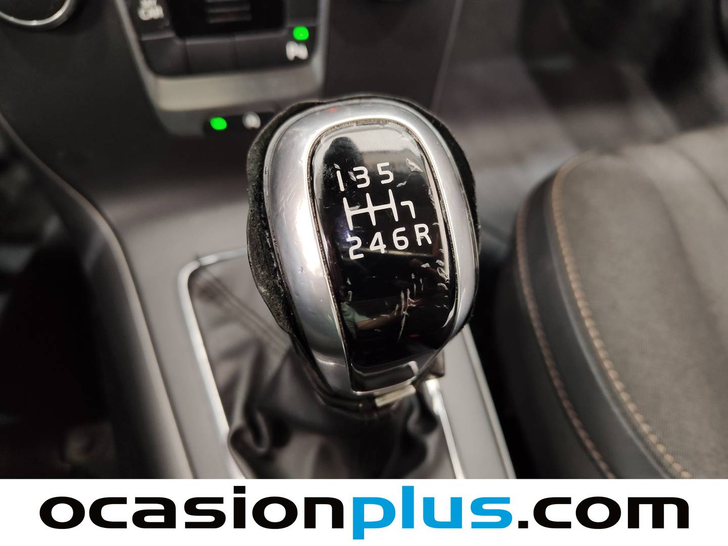 Foto Volvo V40 Cross Country Volvo V40 Cross Country D2 Momentum (120 CV)