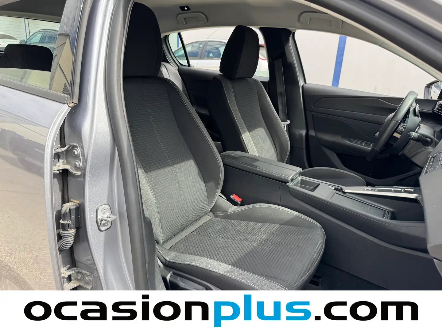 Foto Peugeot 308 Peugeot 308 Active Pack Hybrid EAT8 (180 CV)