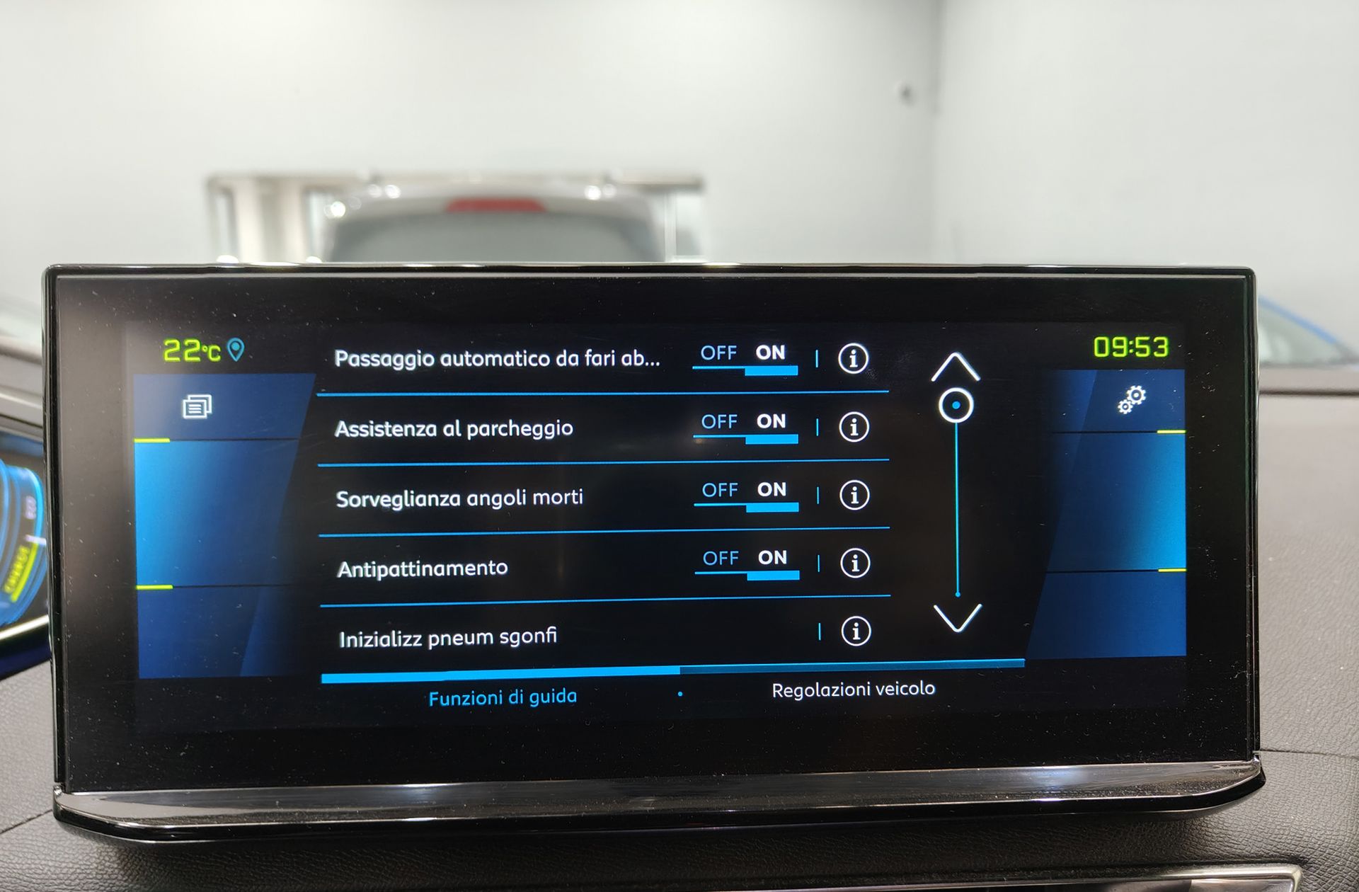 Peugeot 3008 300 Allure Pack e-EAT8 - foto 14