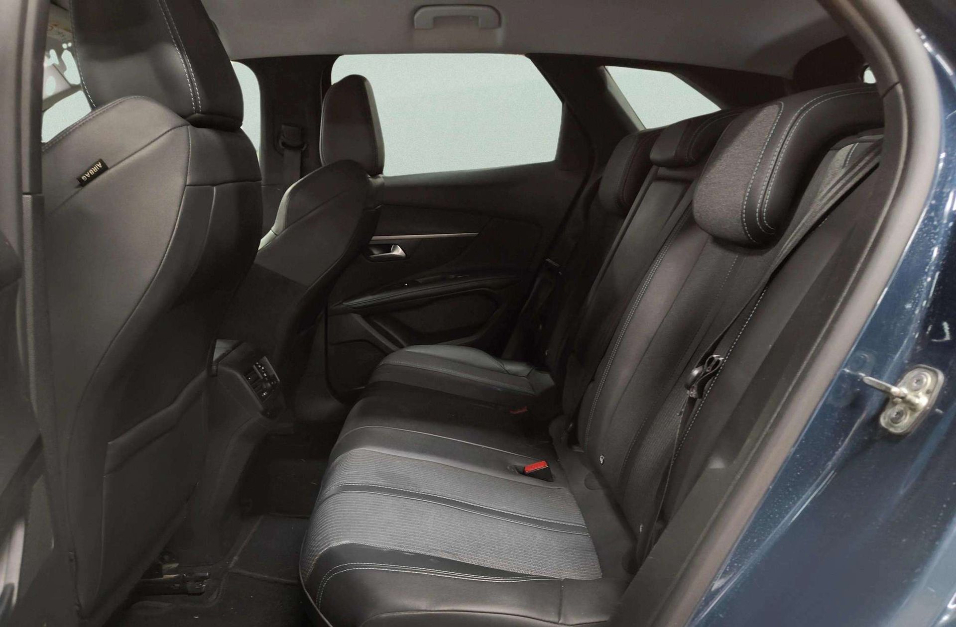 Peugeot 3008 BlueHDi 130 Allure EAT8 - foto 16