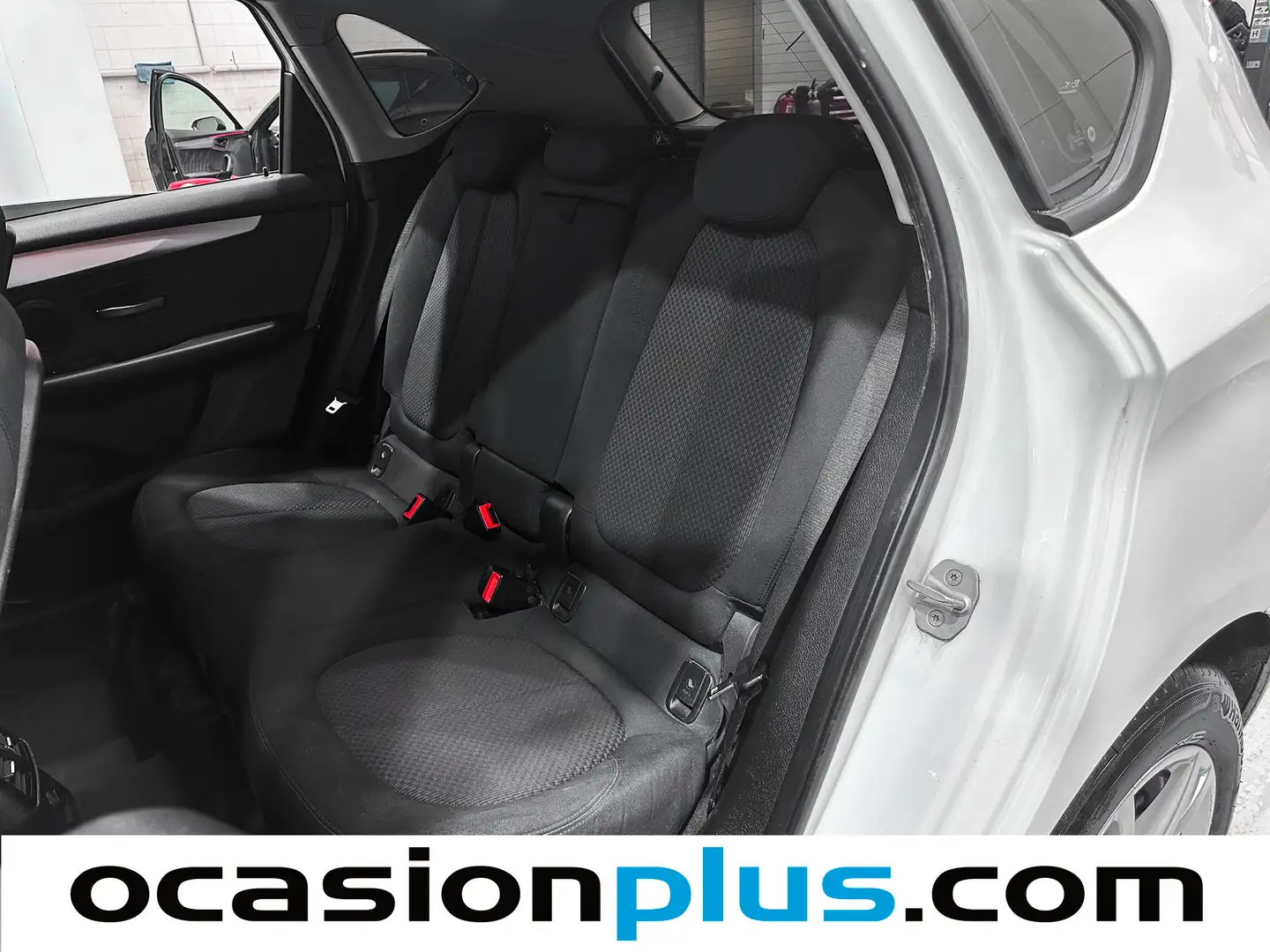 Foto BMW Serie 2 Active Tourer BMW Serie 2 218d Active Tourer  (150 CV)