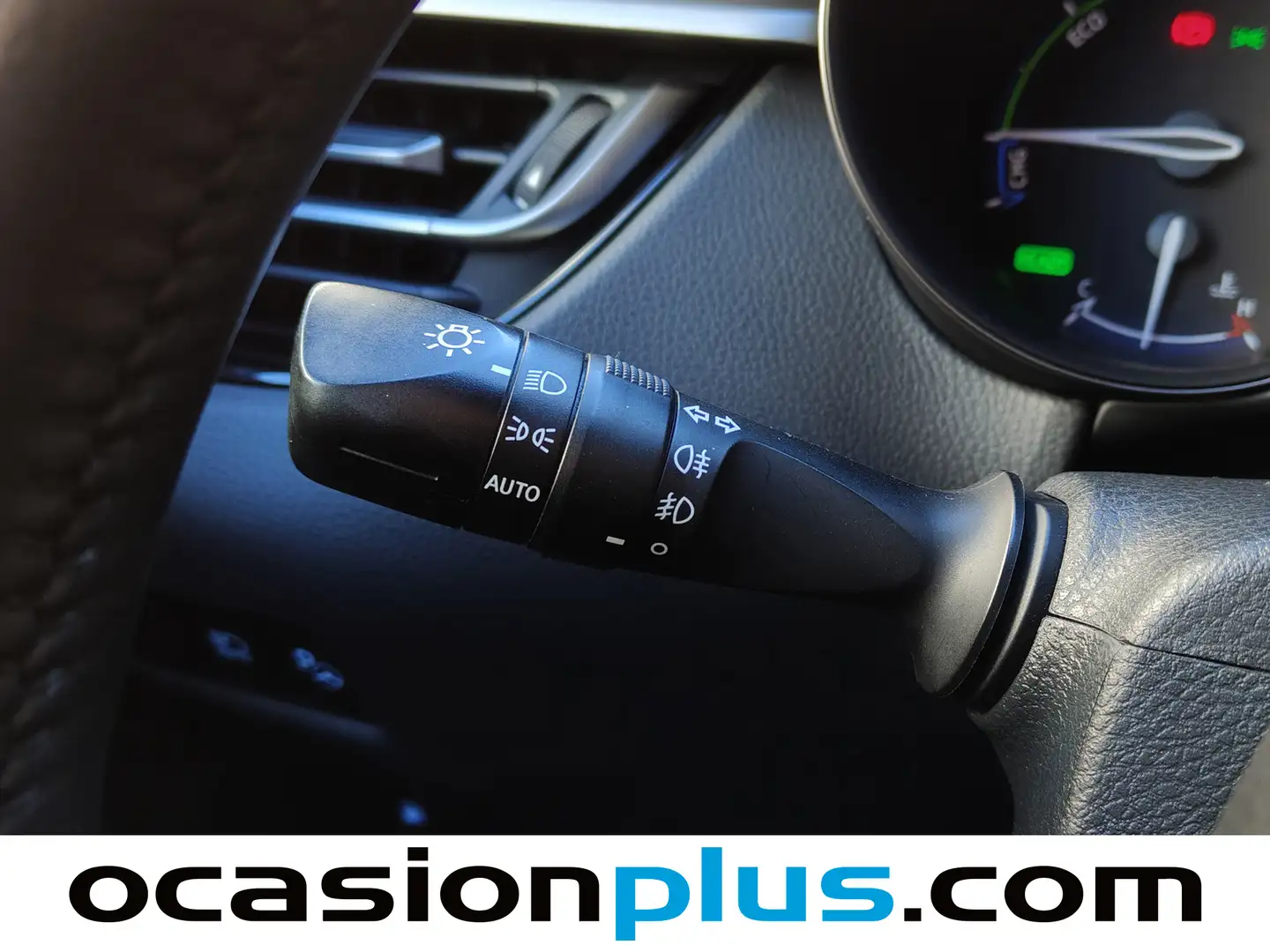 Foto Toyota C-HR Toyota C-HR 180H Kaji Edition (184 CV)