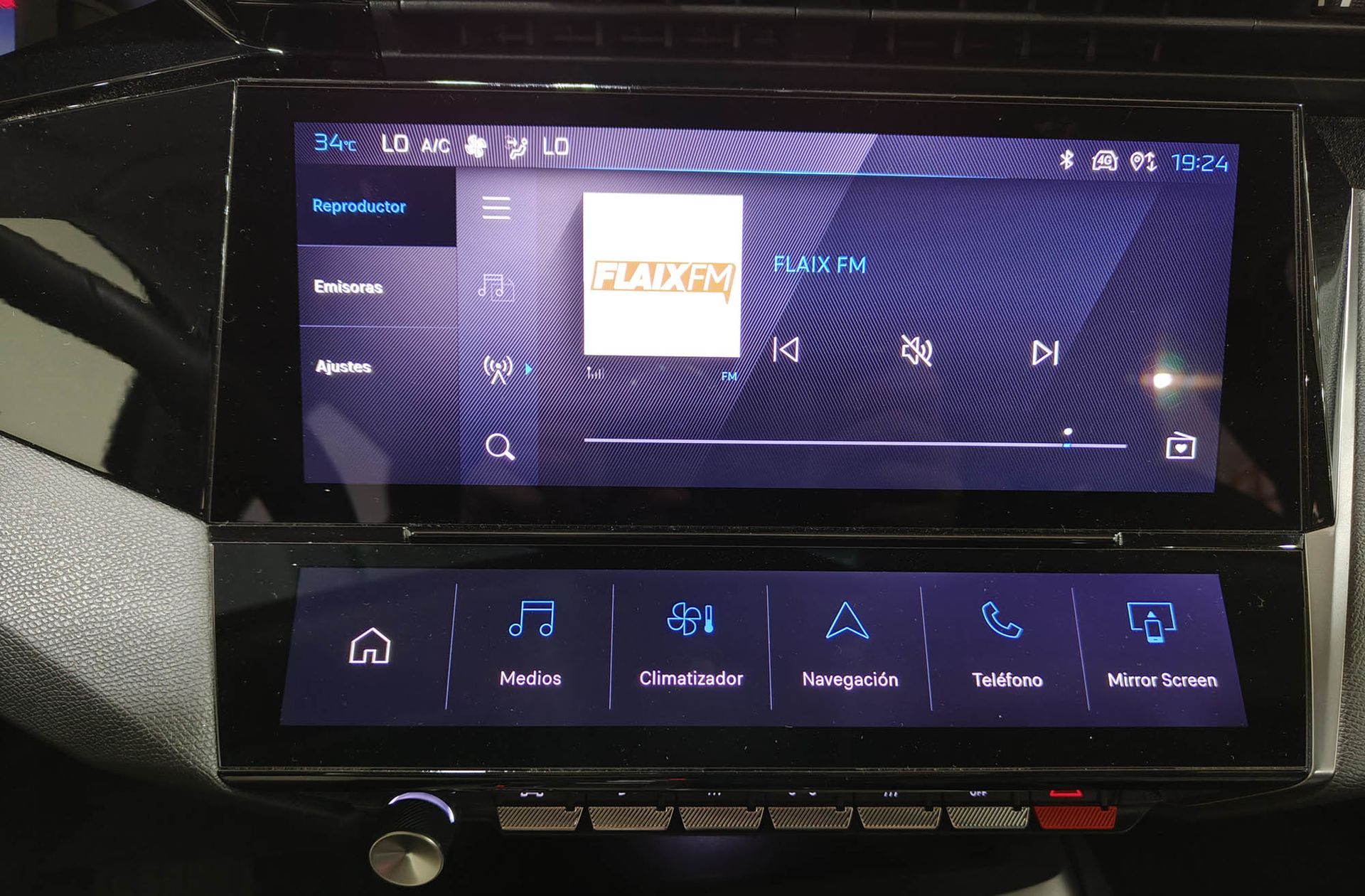 Peugeot 408 PureTech 130 Allure EAT8 - foto 40