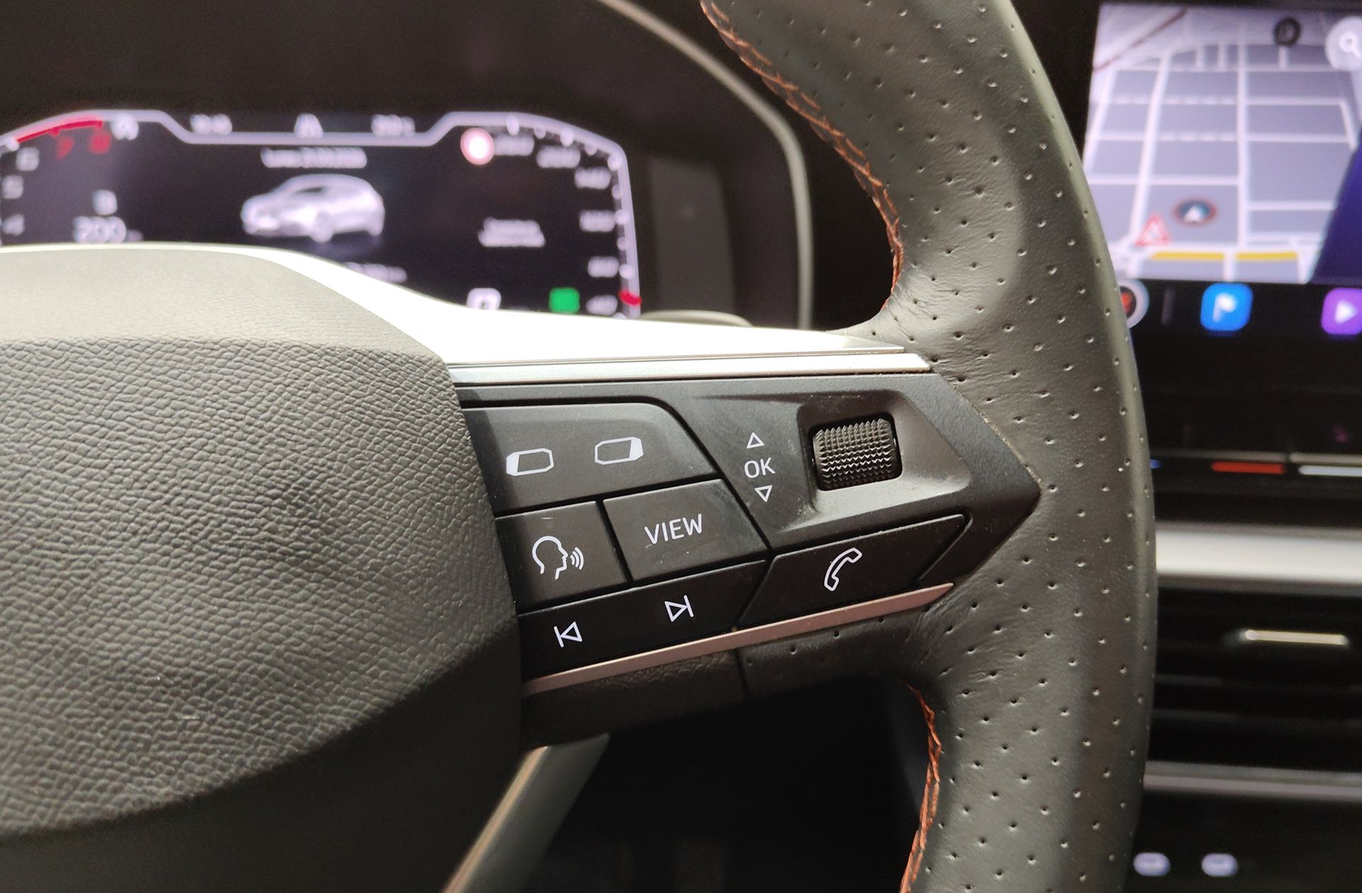 SEAT León 1.0 eTSI FR 25 Aniversario DSG - foto 28
