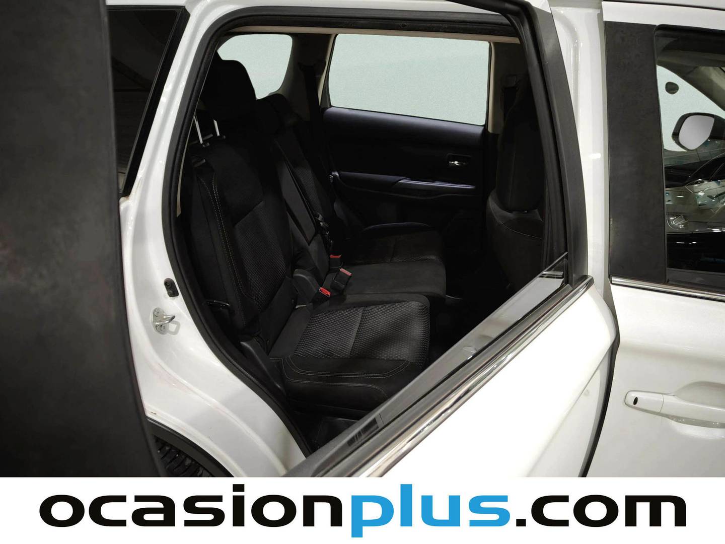 Mitsubishi Outlander Mitsubishi Outlander 200 MPI Motion 2WD CVT (150 CV) 7 Plazas al mejor precio