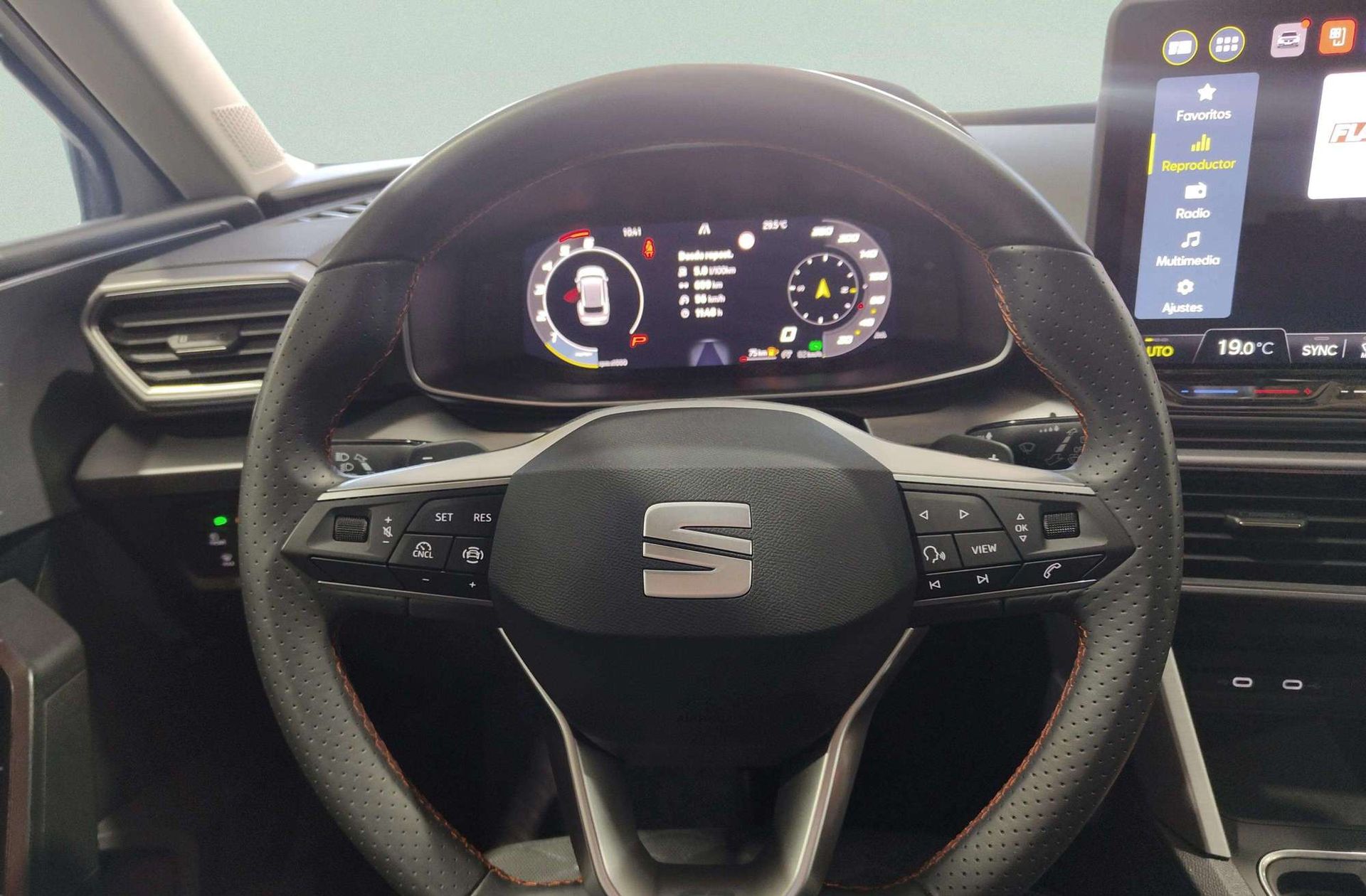 SEAT León ST 2.0 TDI FR XS DSG - foto 24