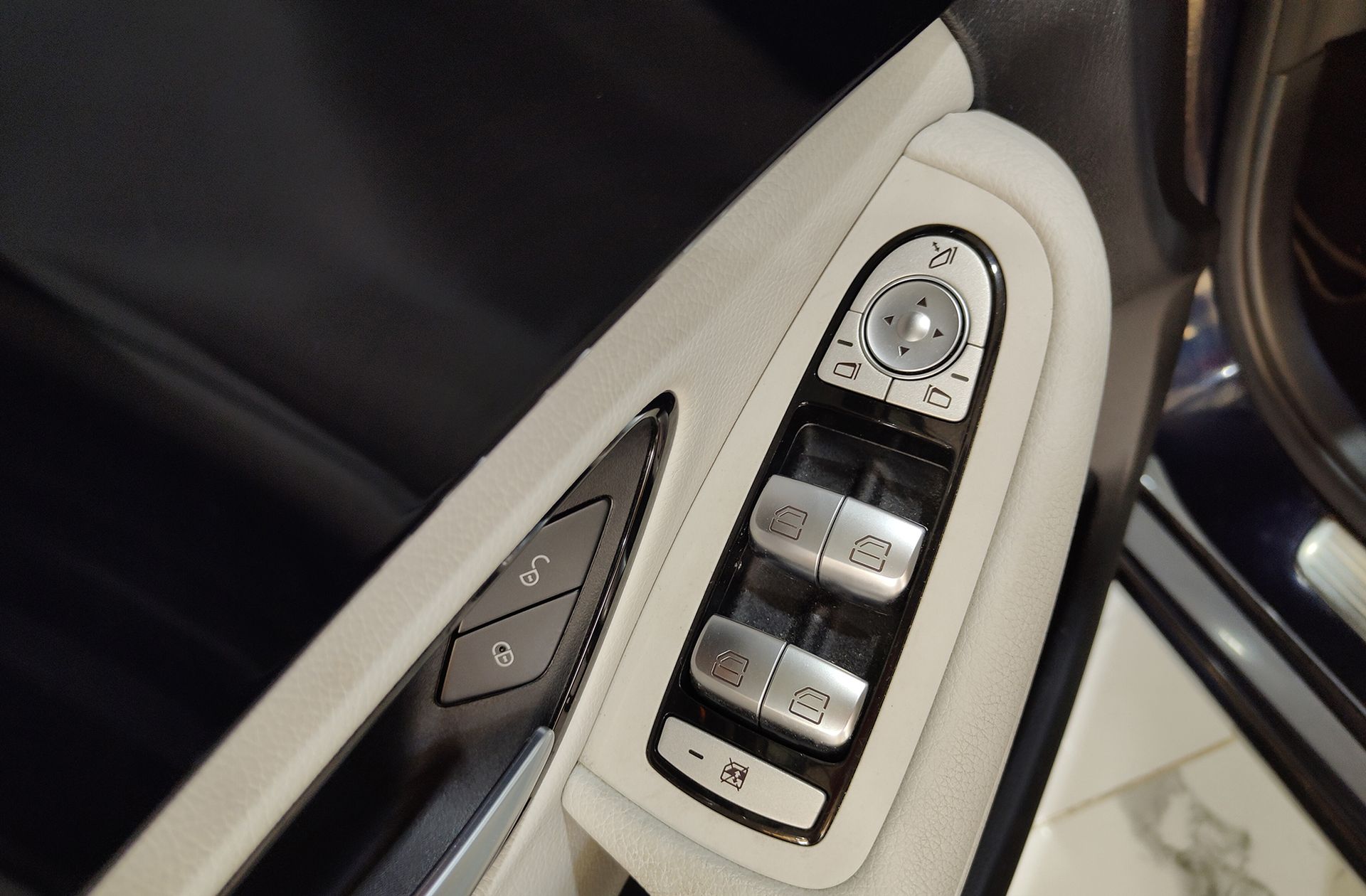 Mercedes-Benz Clase C 180 - foto 34