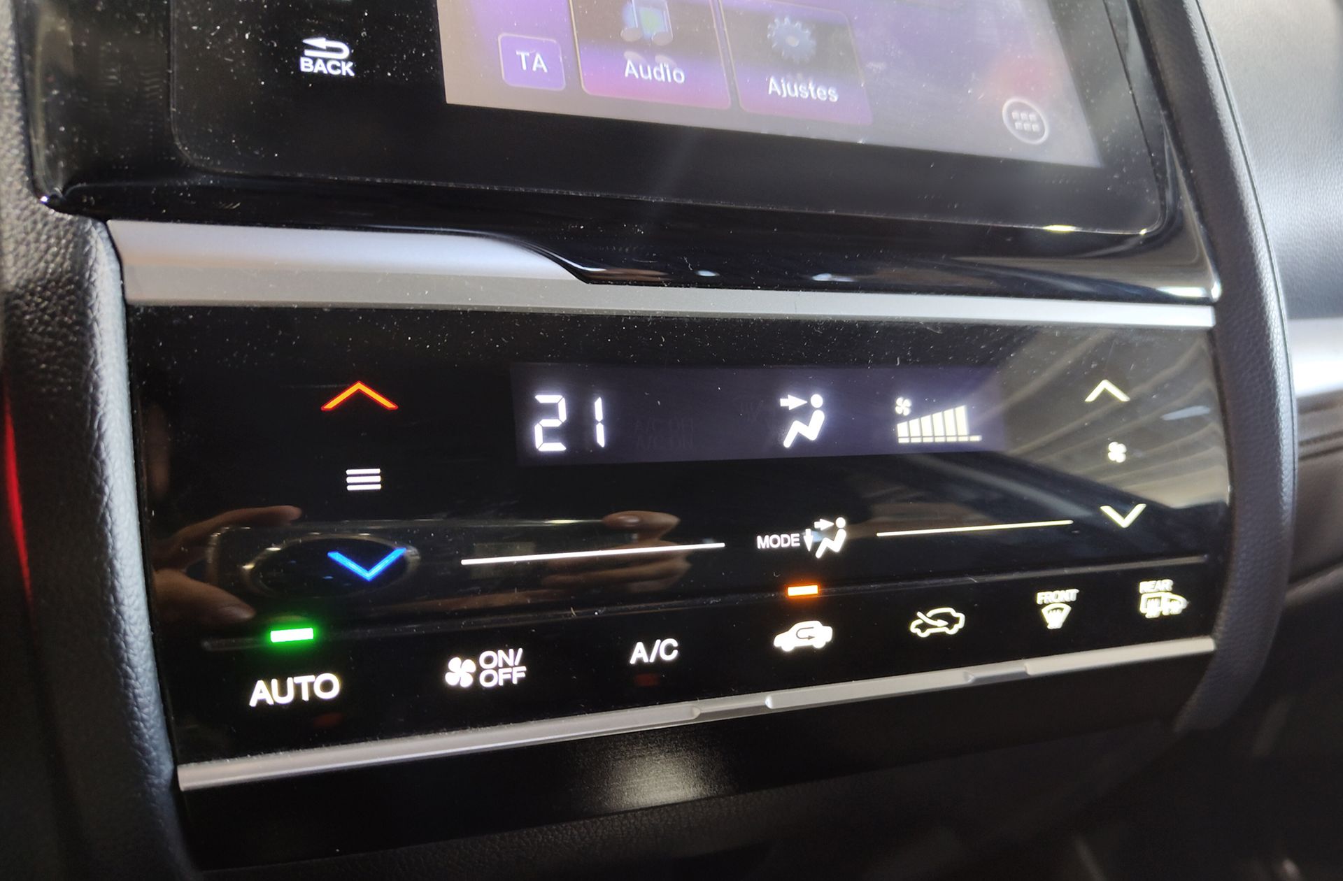 Honda Jazz 1.3 i-VTEC Elegance - foto 31