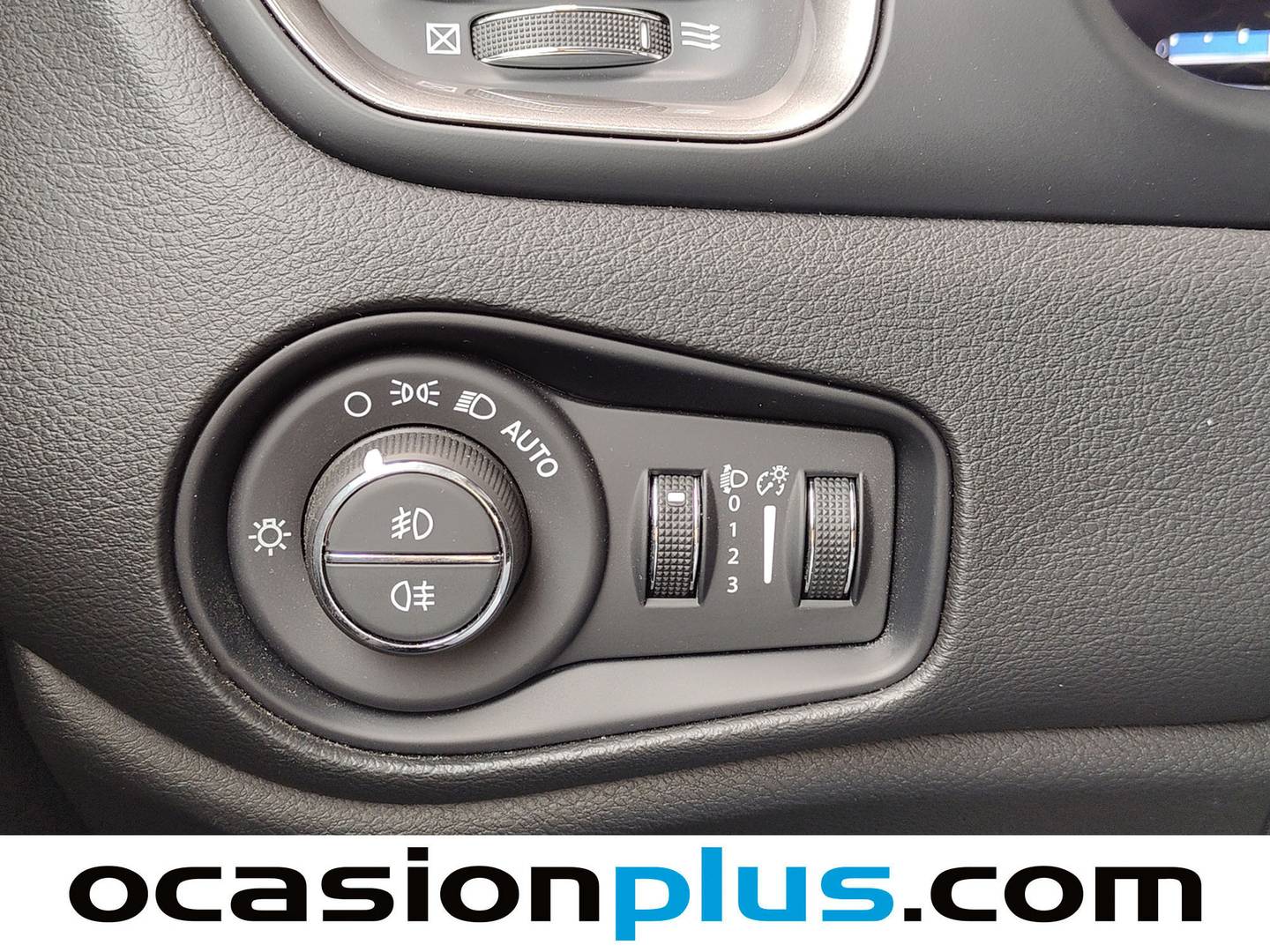 Acabados Jeep Renegade Jeep Renegade eHybrid 1.5 Limited ATX (130 CV)