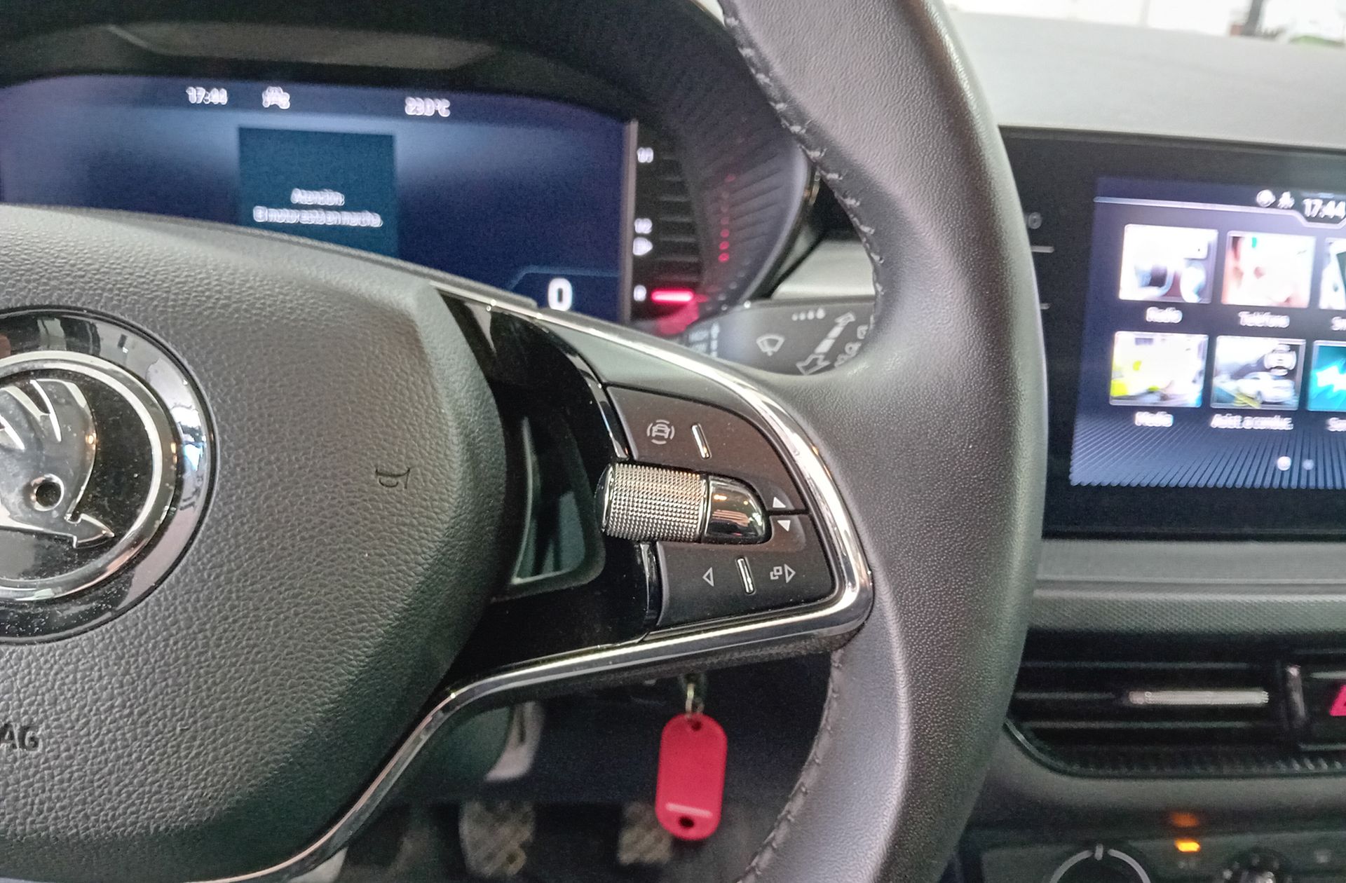 Škoda Fabia 1.0 TSI Ambition - foto 24