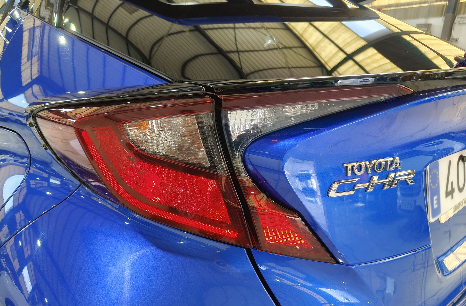 Toyota C-HR 1.8 125H Advance - foto 16