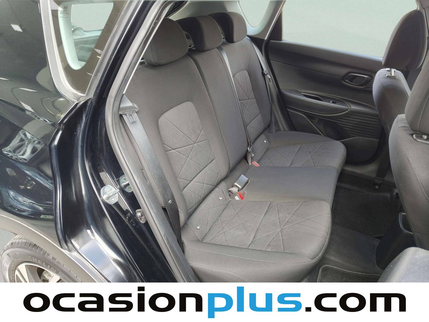 Foto asientos traseros Hyundai Bayon Hyundai Bayon 1.2 MPI Maxx (84 CV)