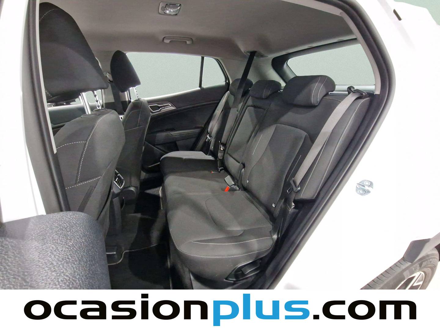 Foto asientos traseros KIA Sportage KIA Sportage 1.6 T-GDi MHEV Business 4x2 DCT (160 CV)