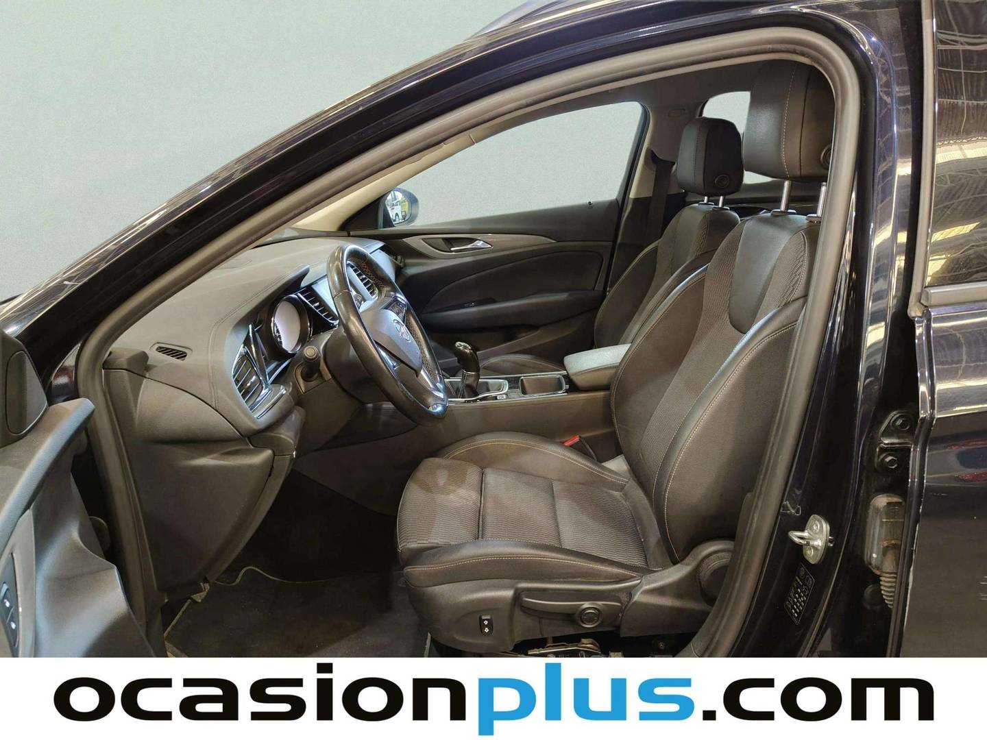 Foto asientos delanteros Opel Insignia Opel Insignia Sports Tourer 1.6 CDTI ecoTEC D Business (136 CV)
