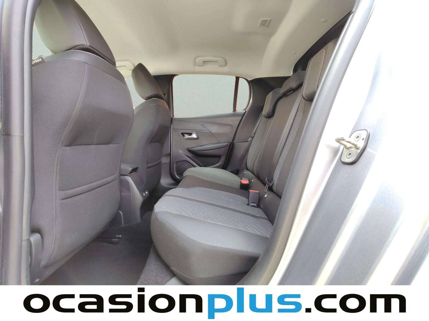 Foto asientos traseros Peugeot 208 Peugeot 208 PureTech 100 Allure (100 CV)
