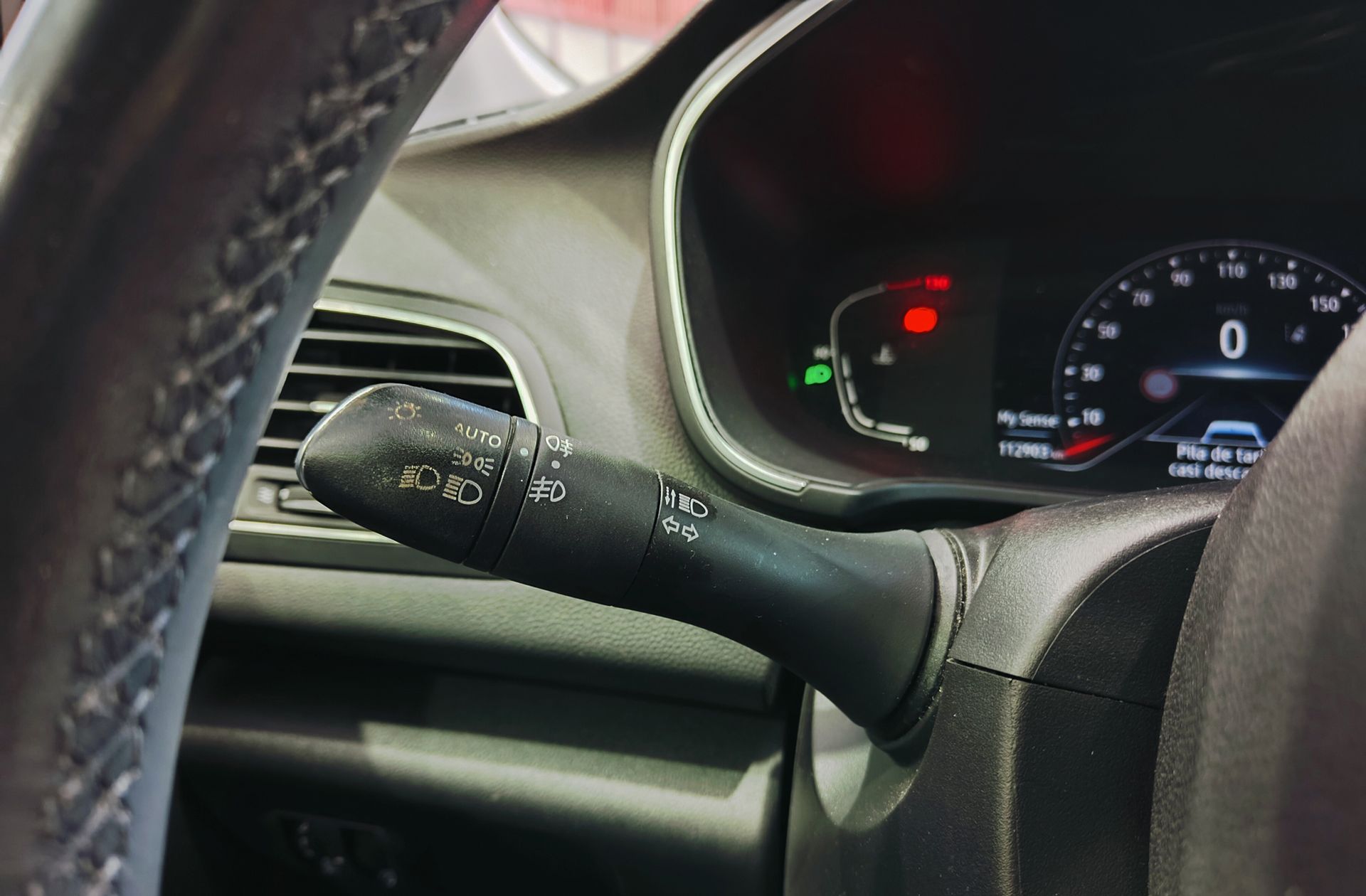 Renault Mégane Zen TCe GPF - foto 29