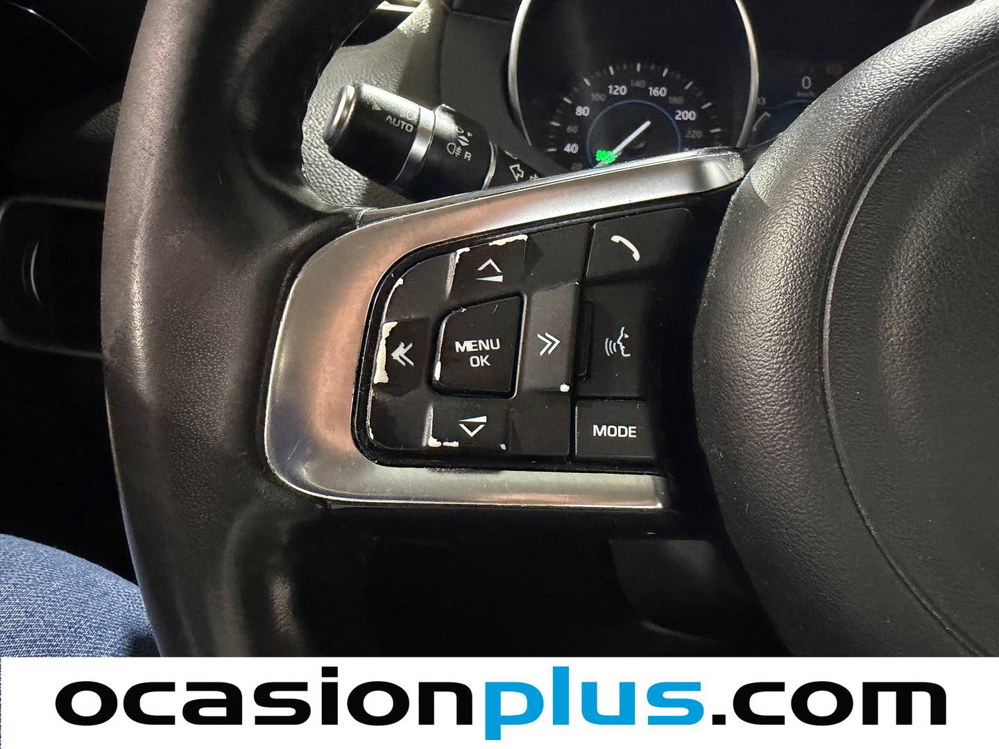 Foto Jaguar F-Pace Jaguar F-PACE 2.0L i4D Prestige AWD (180 CV)