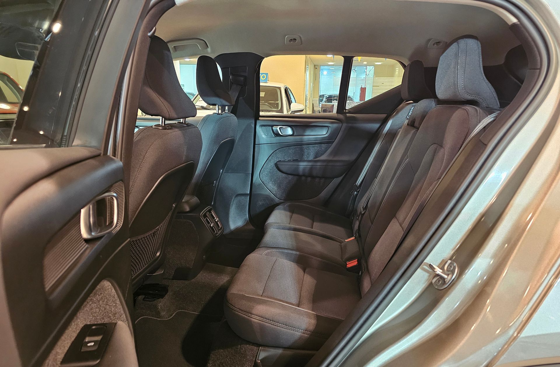 Volvo XC40 T2 Core - foto 10