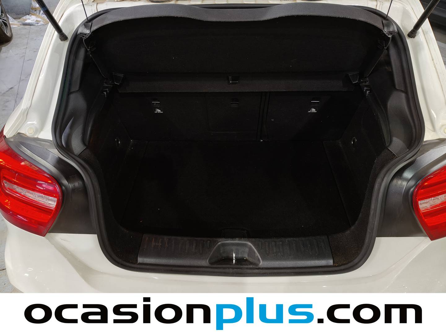 Foto asientos delanteros Mercedes Clase A Mercedes Clase A 180 CDI Urban Pack AMG (109 CV)