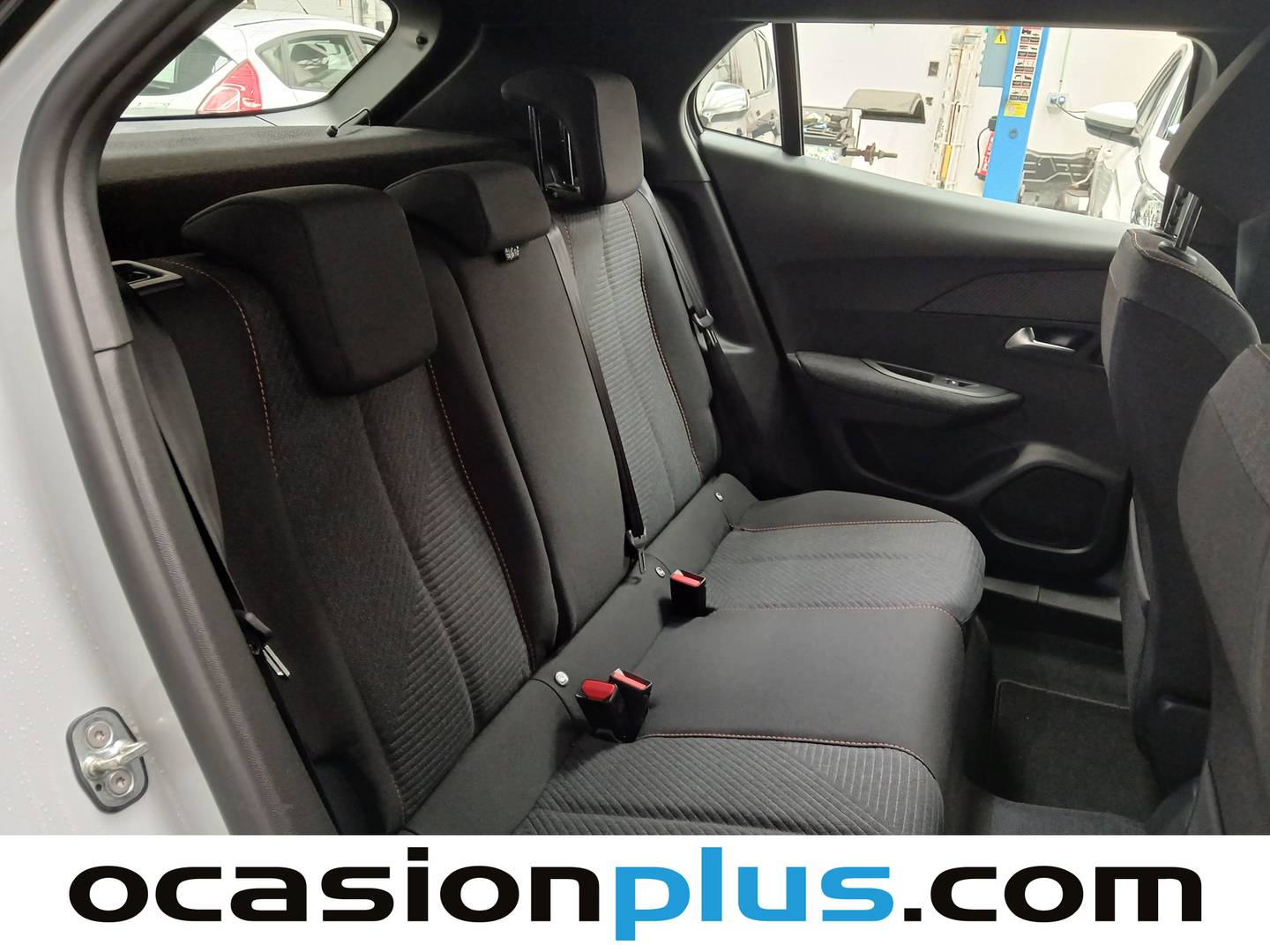 Peugeot 2008 Peugeot 2008 Edition Hybrid eDCS6 (110 CV) híbrido
