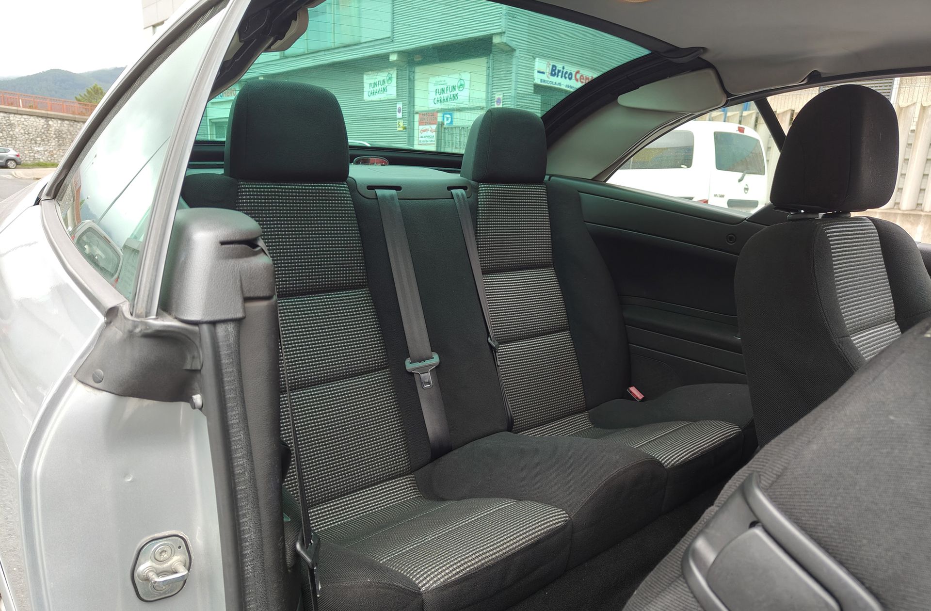 Peugeot 307 CC CC 2.0 16v Cabrio - foto 17