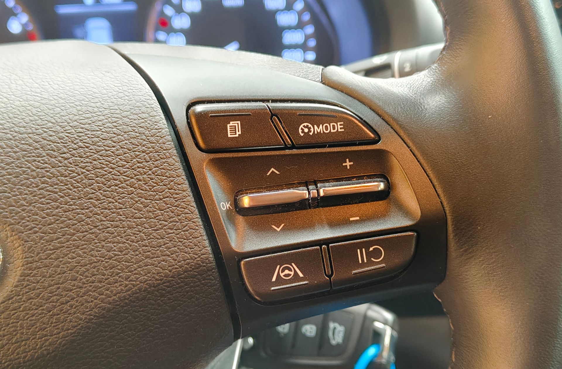 Hyundai i30 1.5 DPI Klass SLX - foto 23
