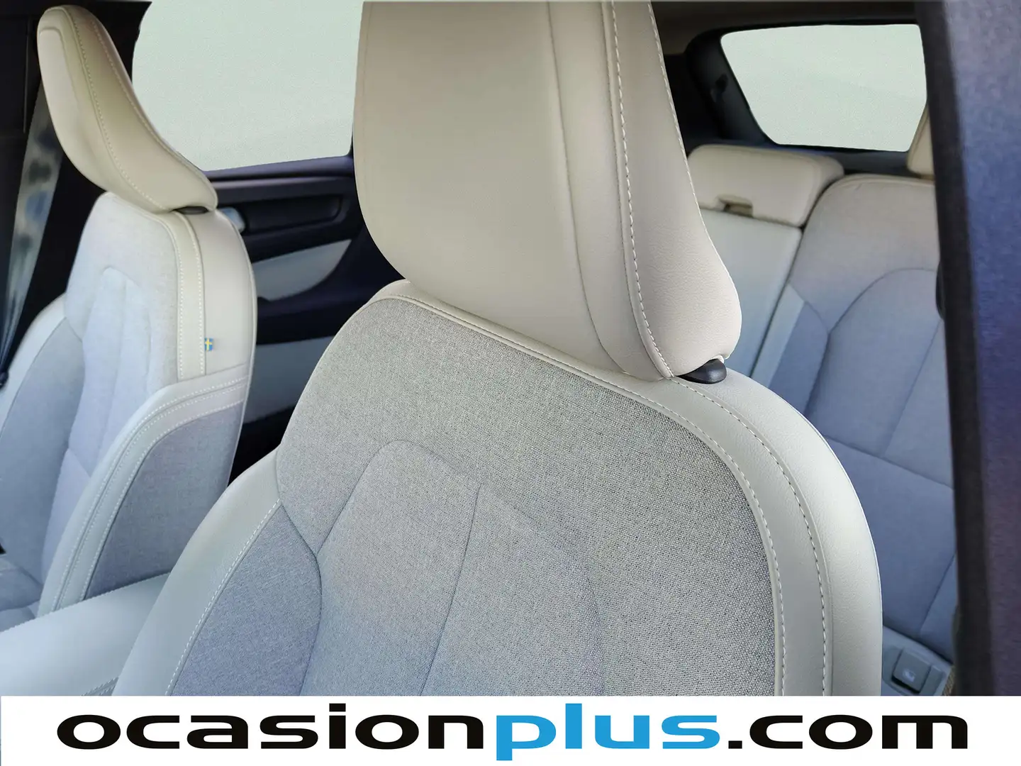 Foto Volvo XC40 Volvo XC40 T3 Business Plus Auto (163 CV)