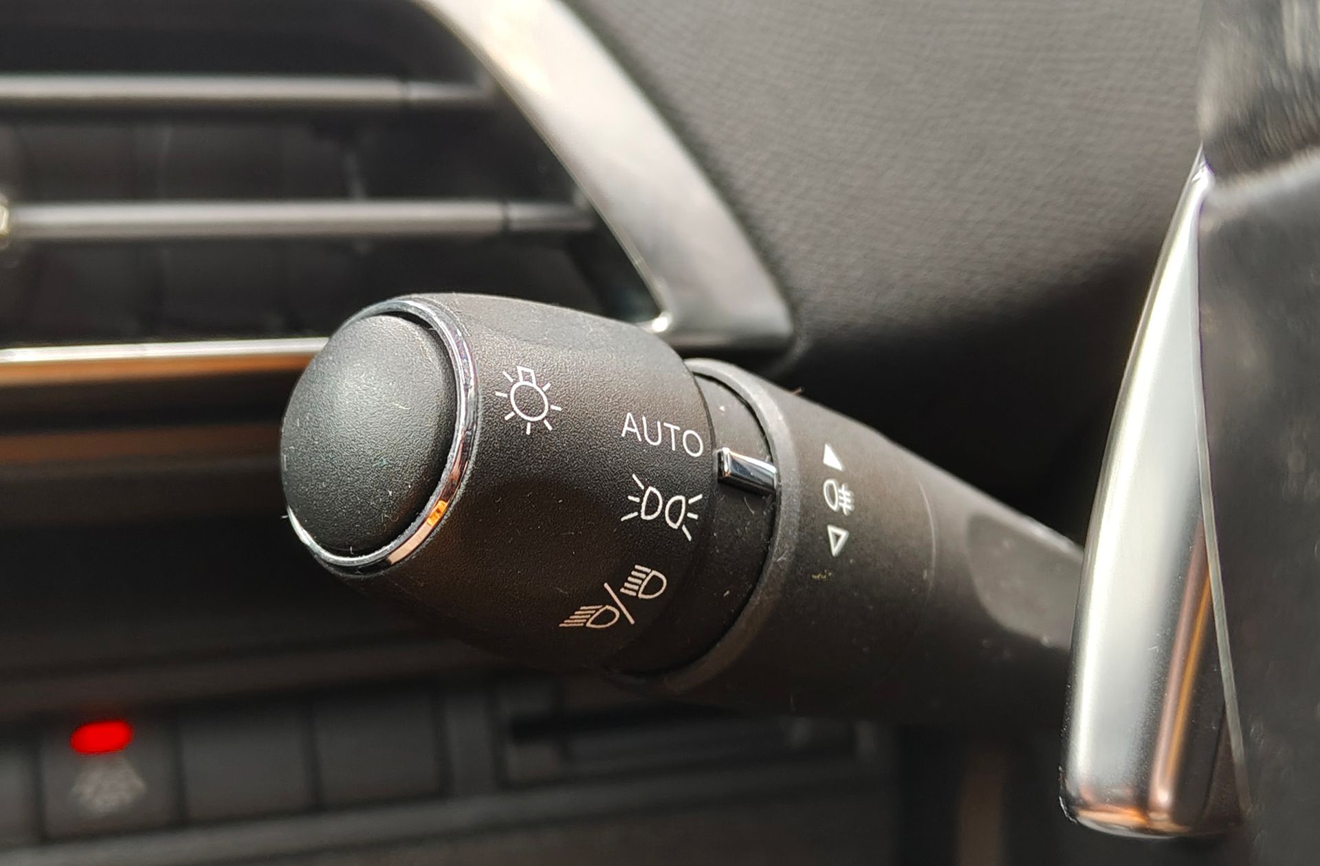 Peugeot 3008 PureTech 130 Allure Pack EAT8 - foto 25