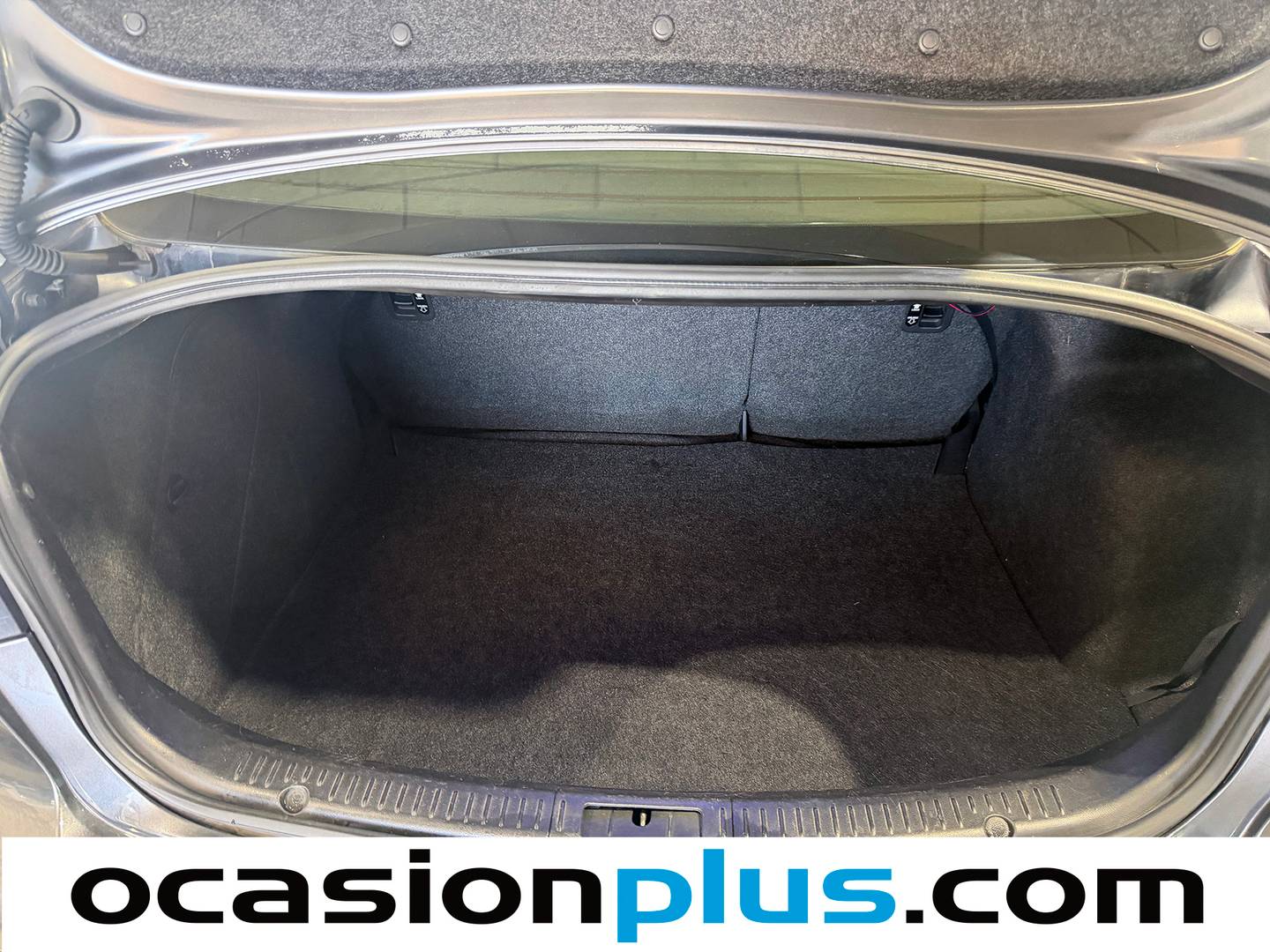 Fotos maletero Mazda Mazda3 Mazda Mazda 3 2.0 CRTD Sportive (143 CV)