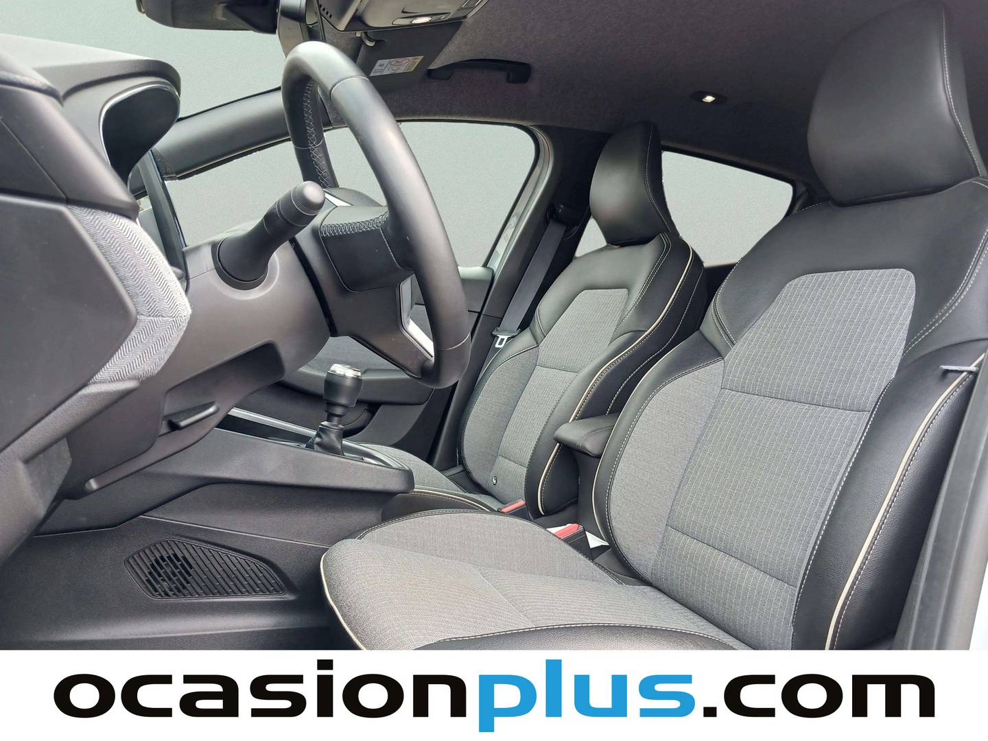 Foto asientos delanteros Renault Clio Renault Clio Techno TCe (90 CV)