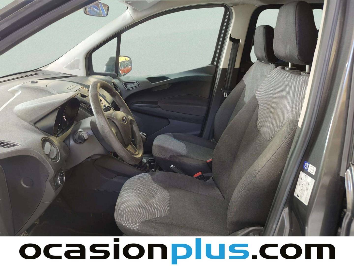 Foto asientos delanteros Ford Tourneo Courier Ford Tourneo Courier 1.0 EcoBoost Ambiente (100 CV)