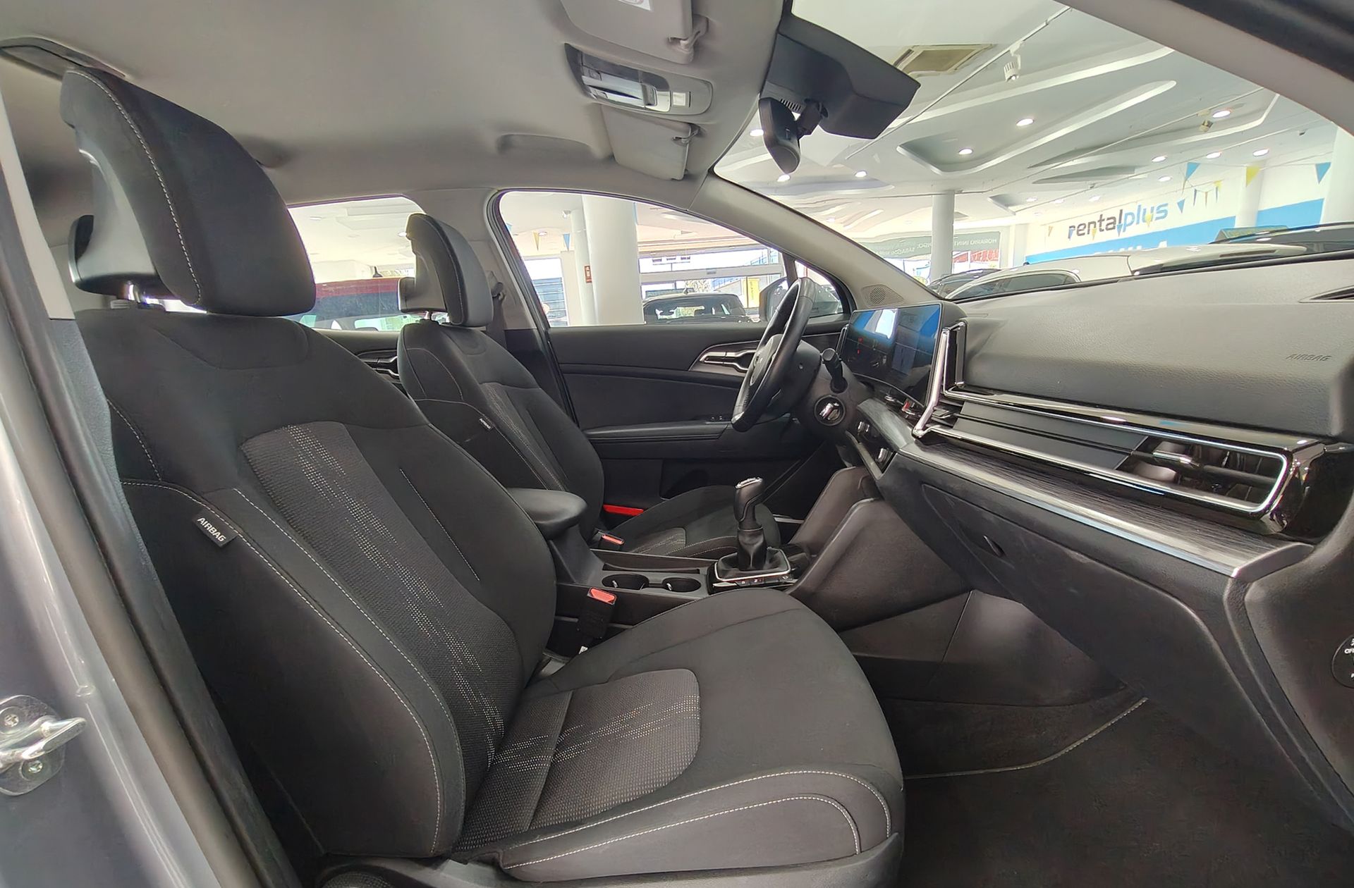 Kia Sportage 1.6 T-GDi MHEV Drive 4x2 - foto 18